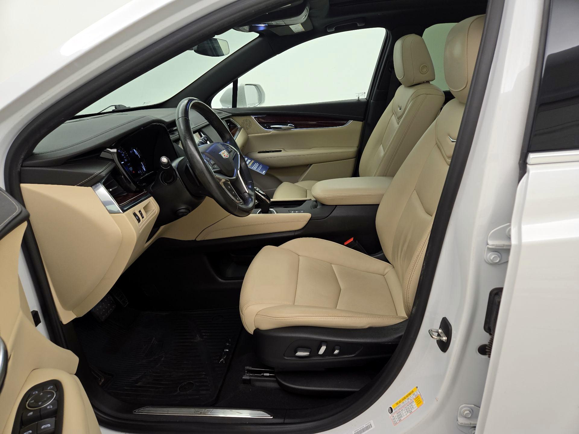 Thumbnail: 2019 Cadillac XT5 - 11