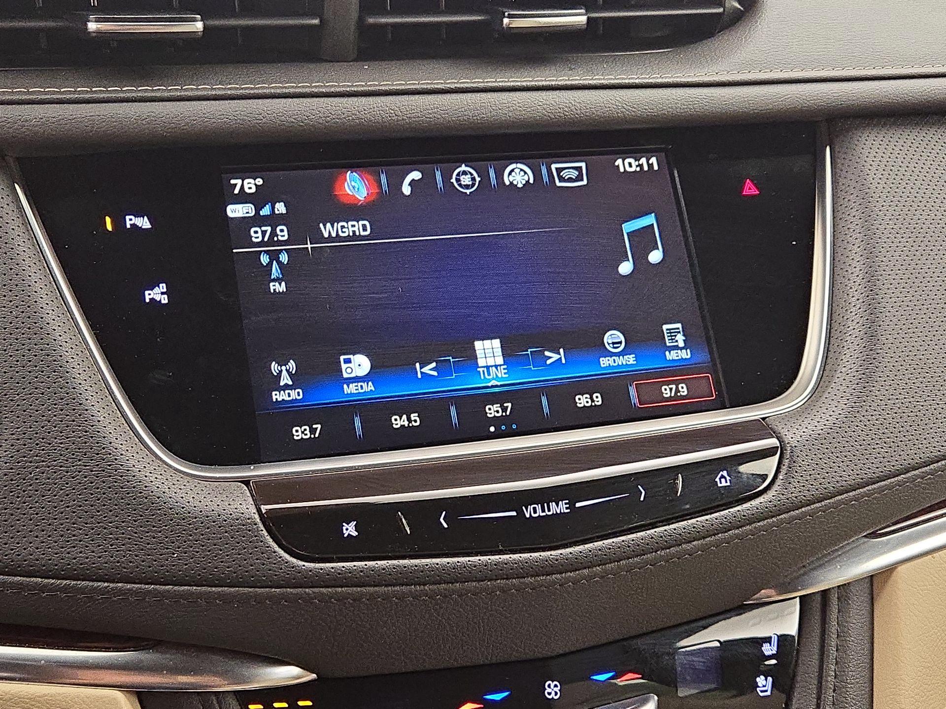 Thumbnail: 2019 Cadillac XT5 - 16