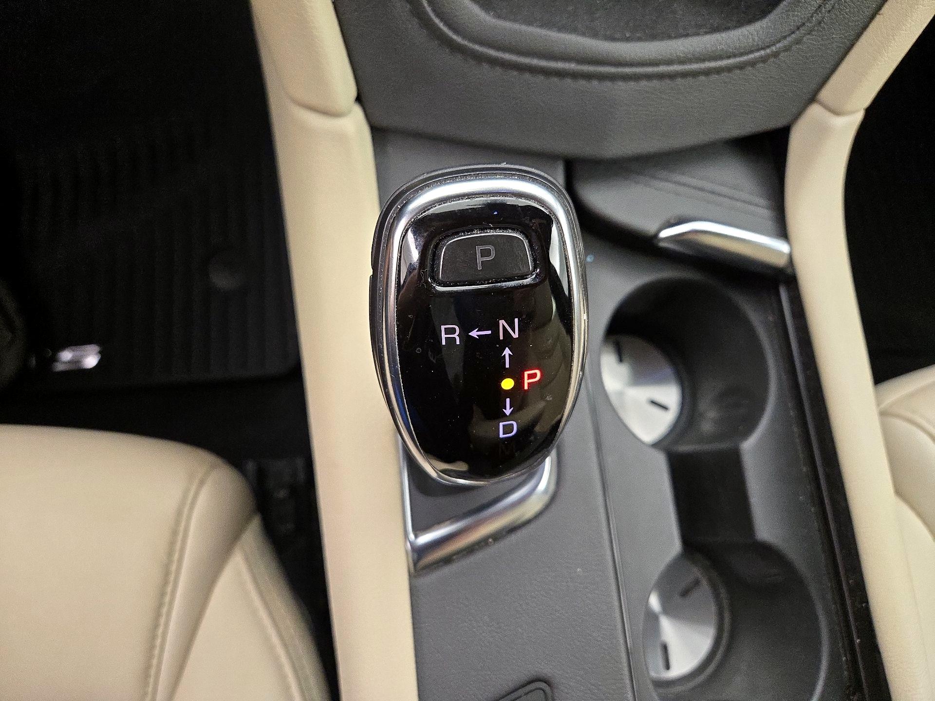 Thumbnail: 2019 Cadillac XT5 - 18