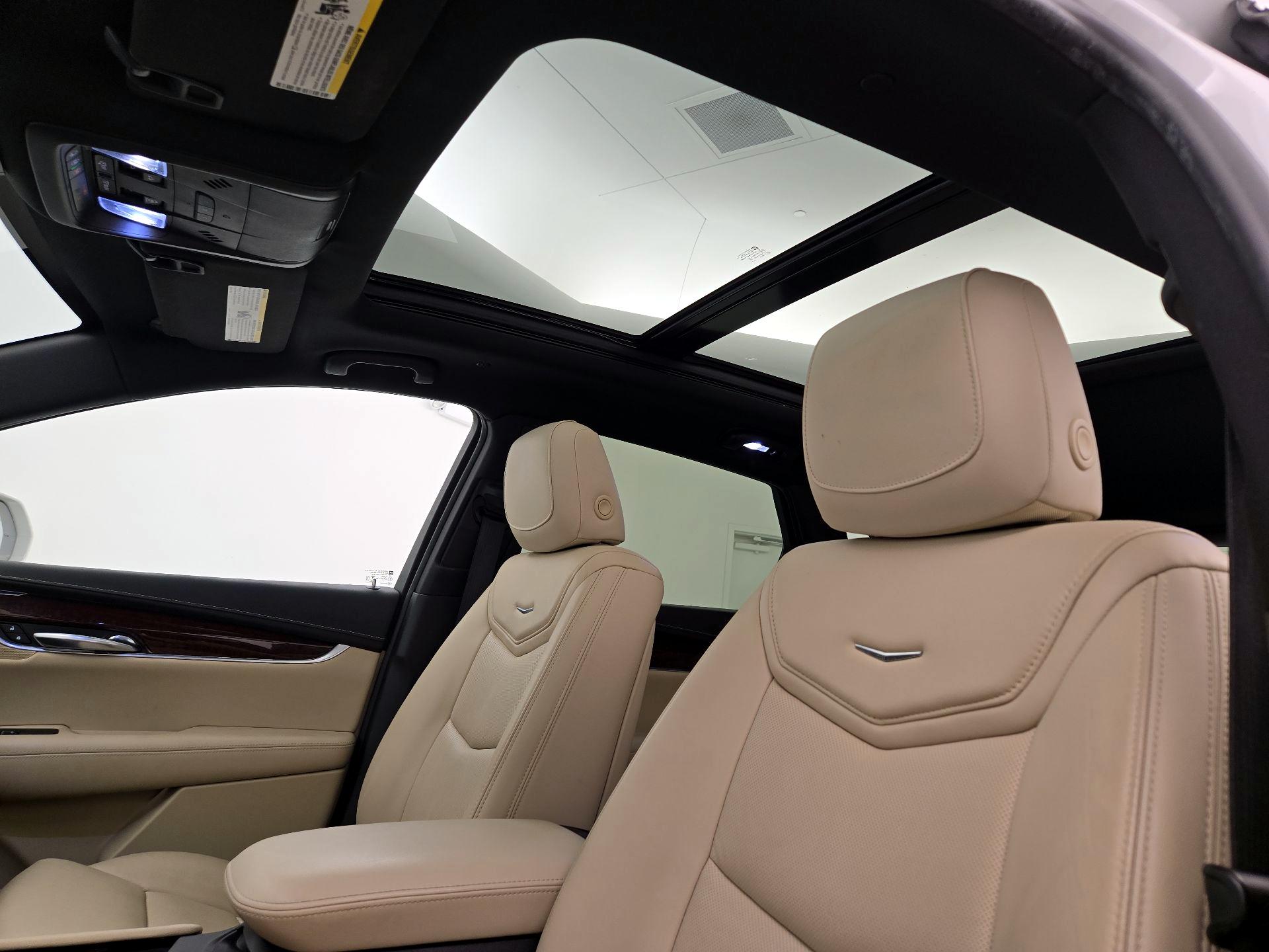 Thumbnail: 2019 Cadillac XT5 - 20