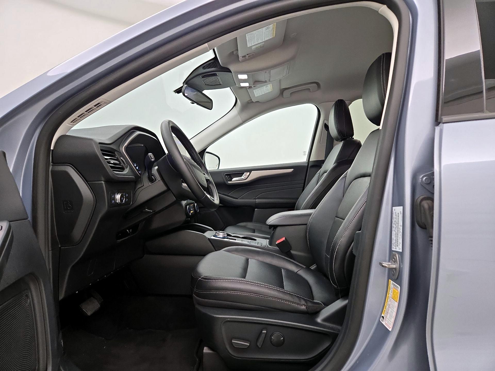 Thumbnail: 2022 Ford Escape - 11