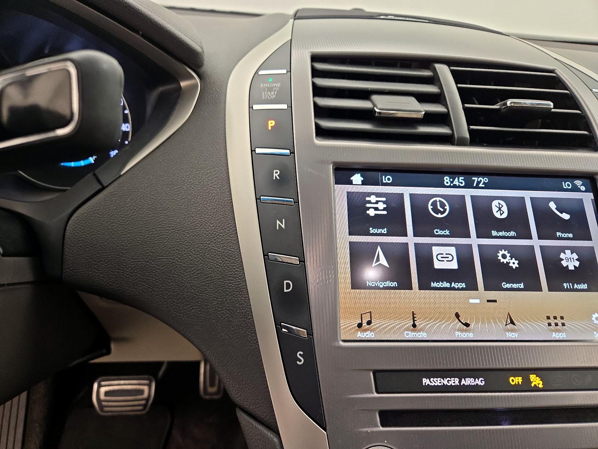 Thumbnail: 2018 Lincoln MKZ - 18
