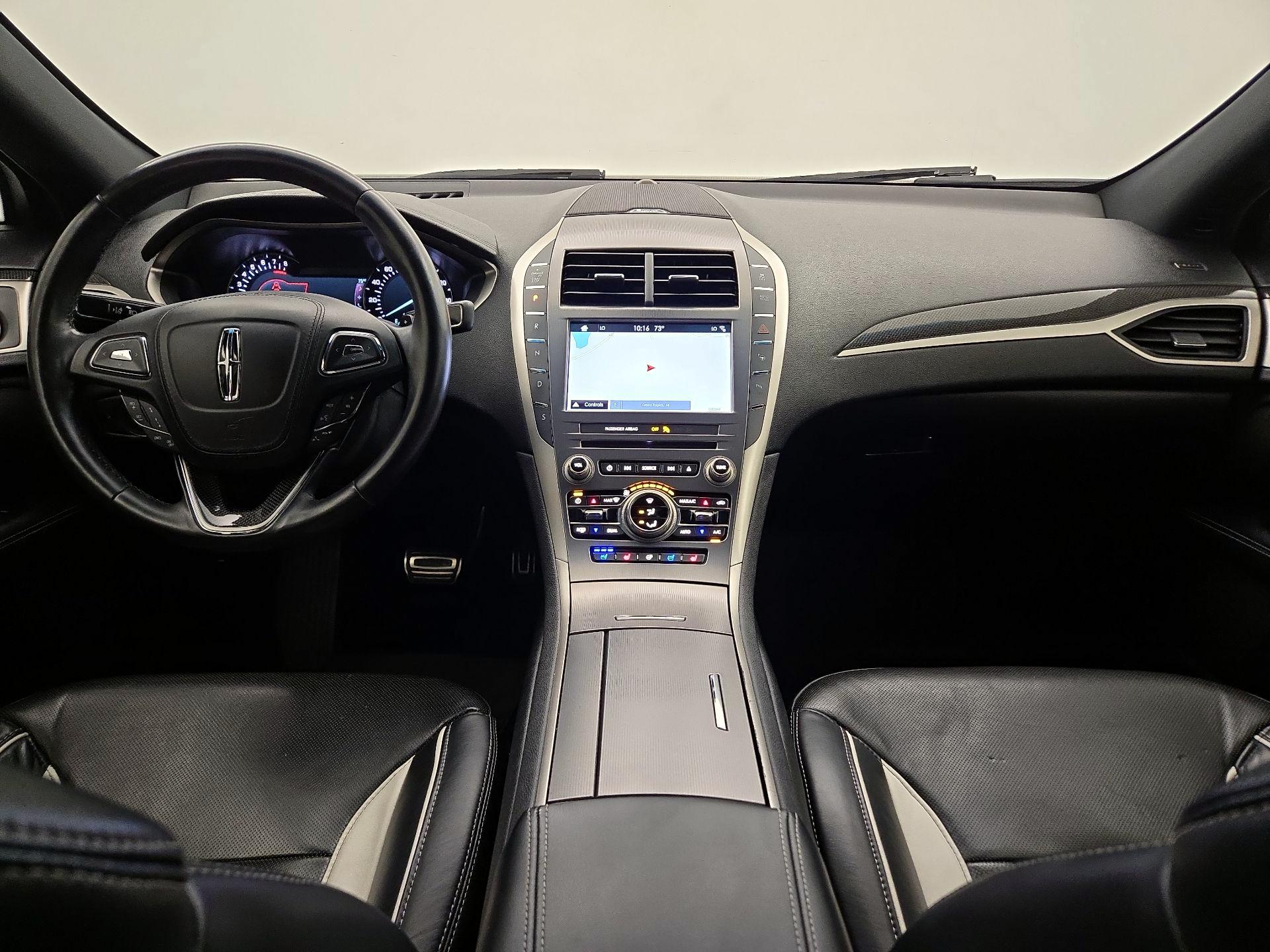 Thumbnail: 2017 Lincoln MKZ - 9