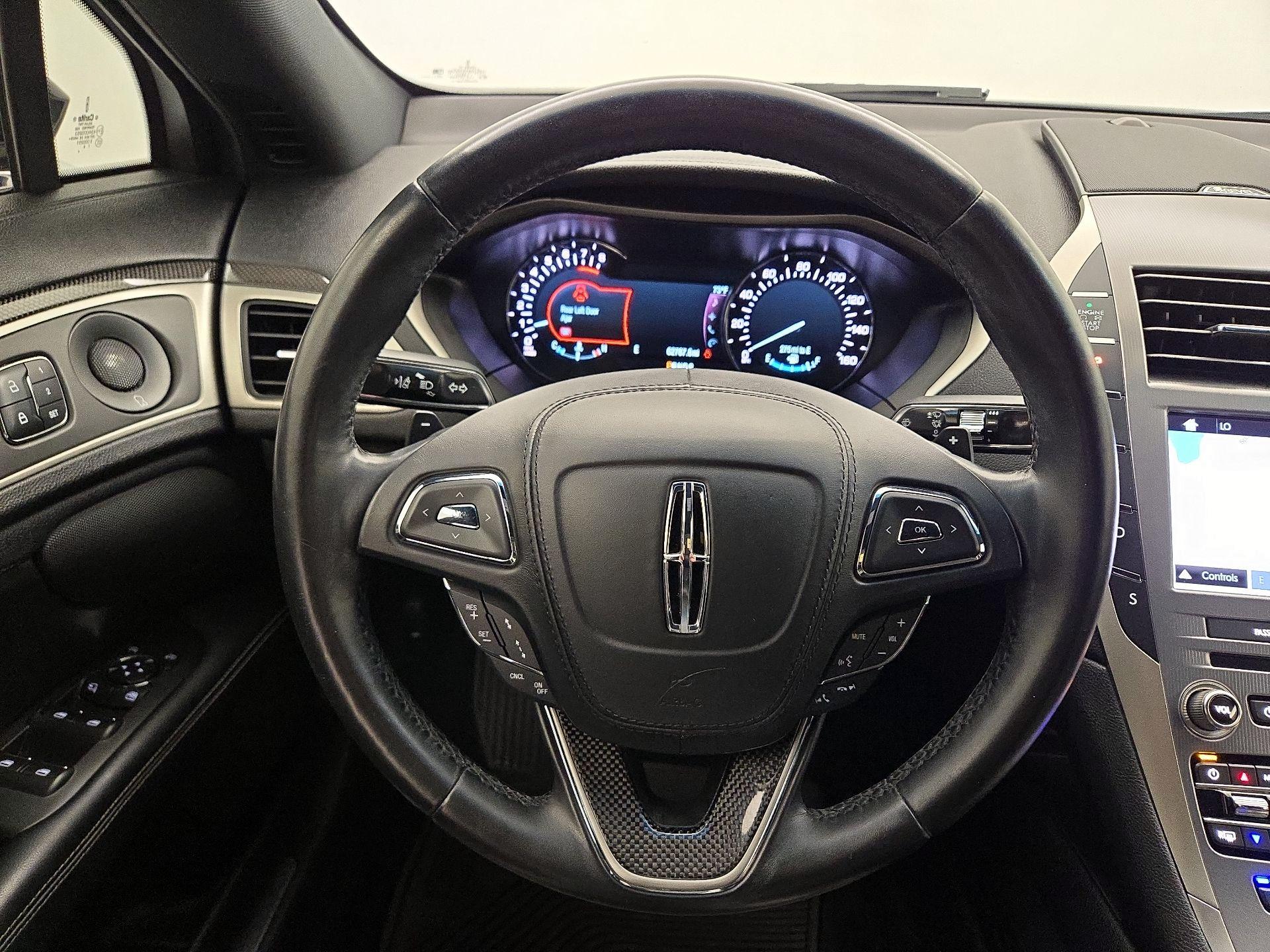 Thumbnail: 2017 Lincoln MKZ - 10