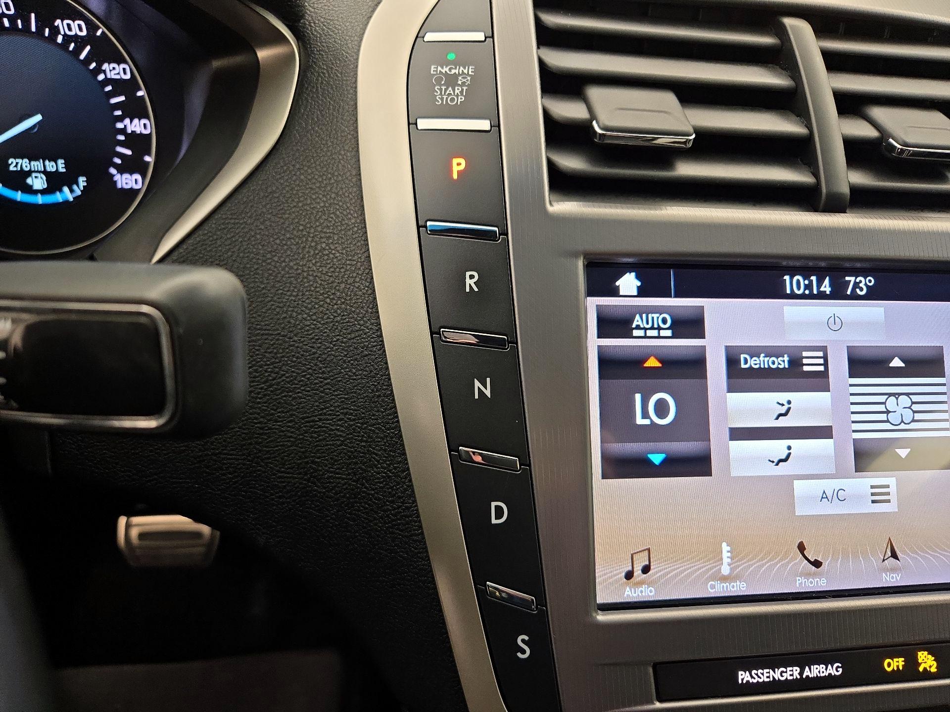 Thumbnail: 2017 Lincoln MKZ - 18
