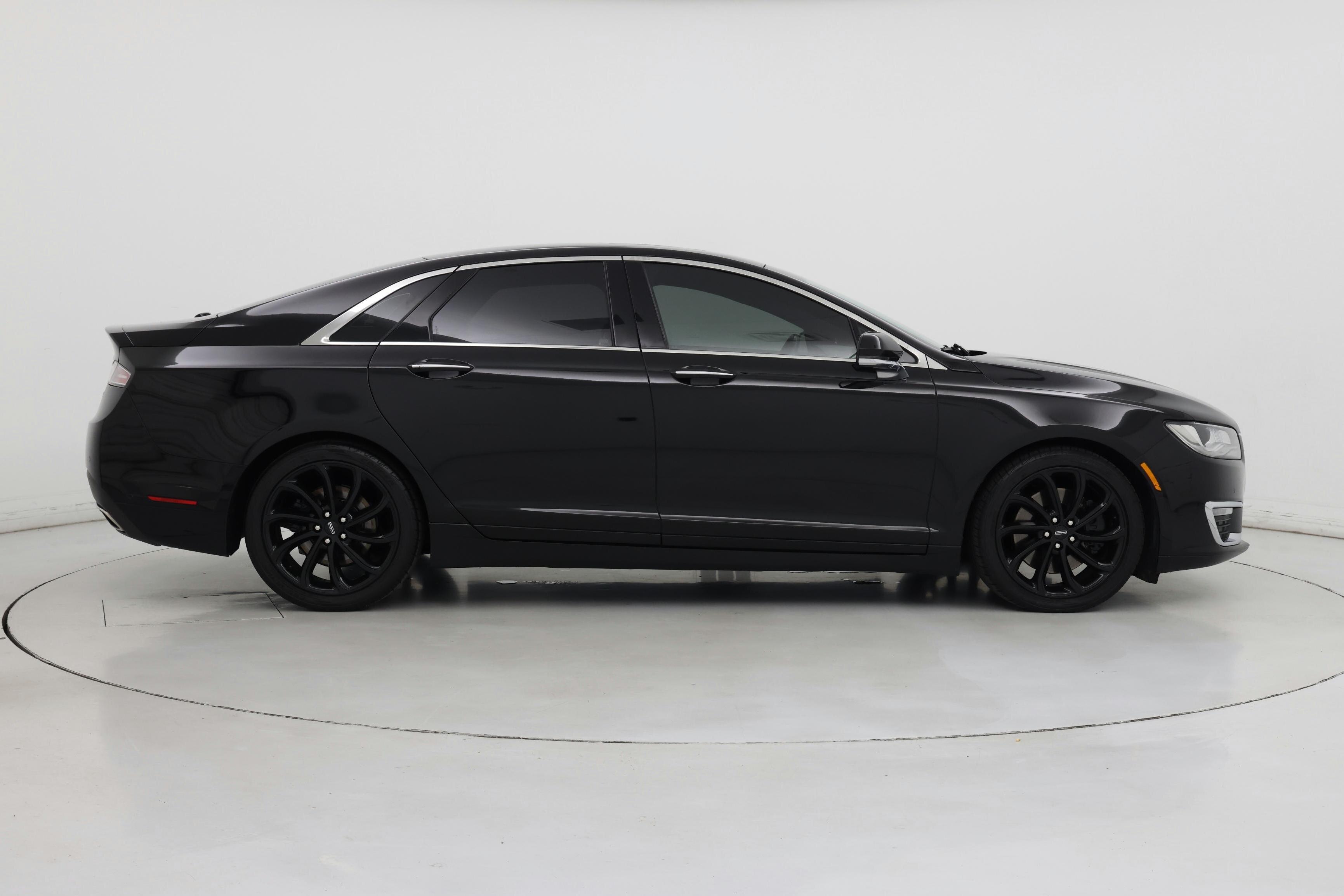 Thumbnail: 2017 Lincoln MKZ - 7