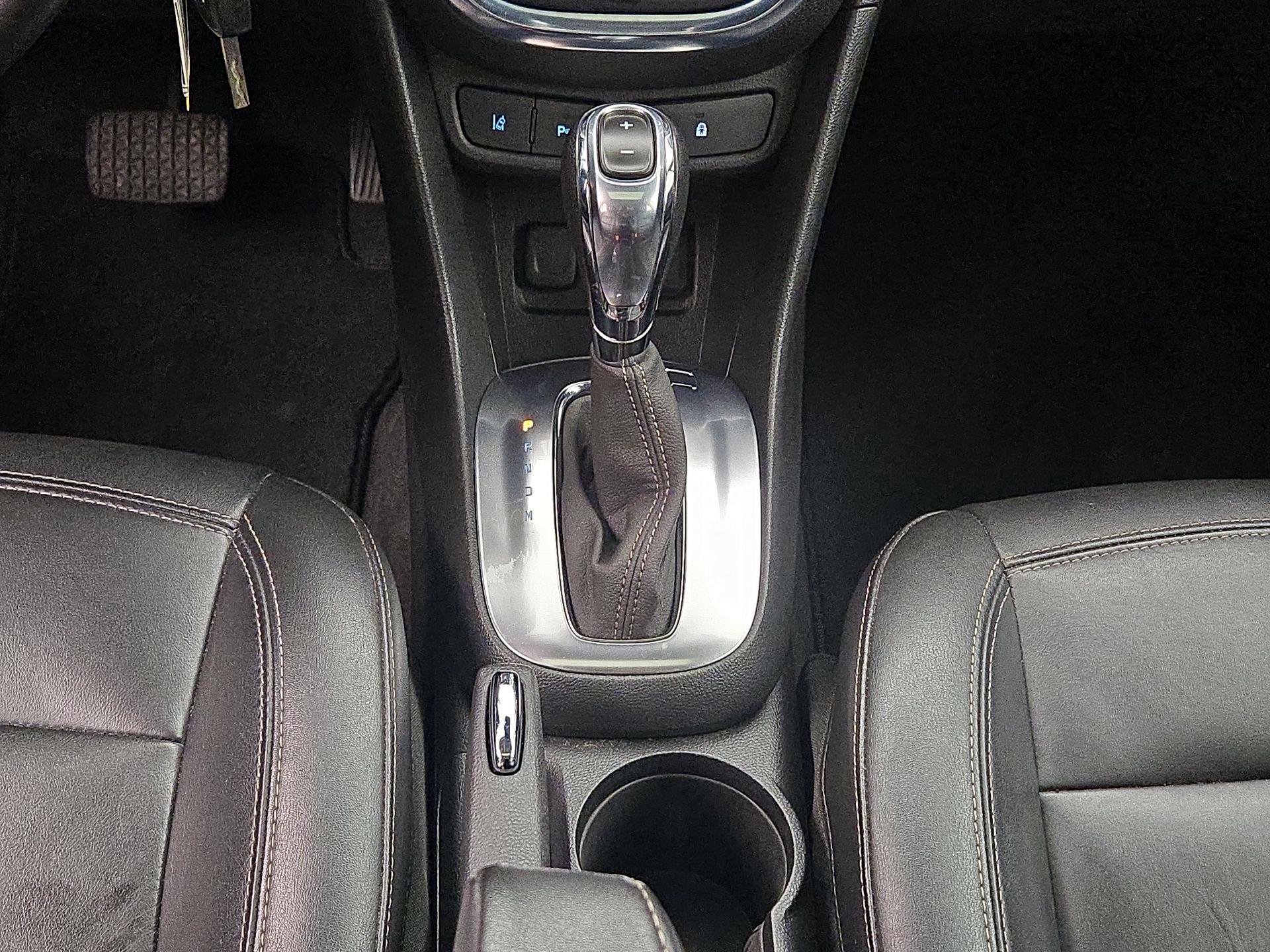 Thumbnail: 2014 Buick Encore - 18