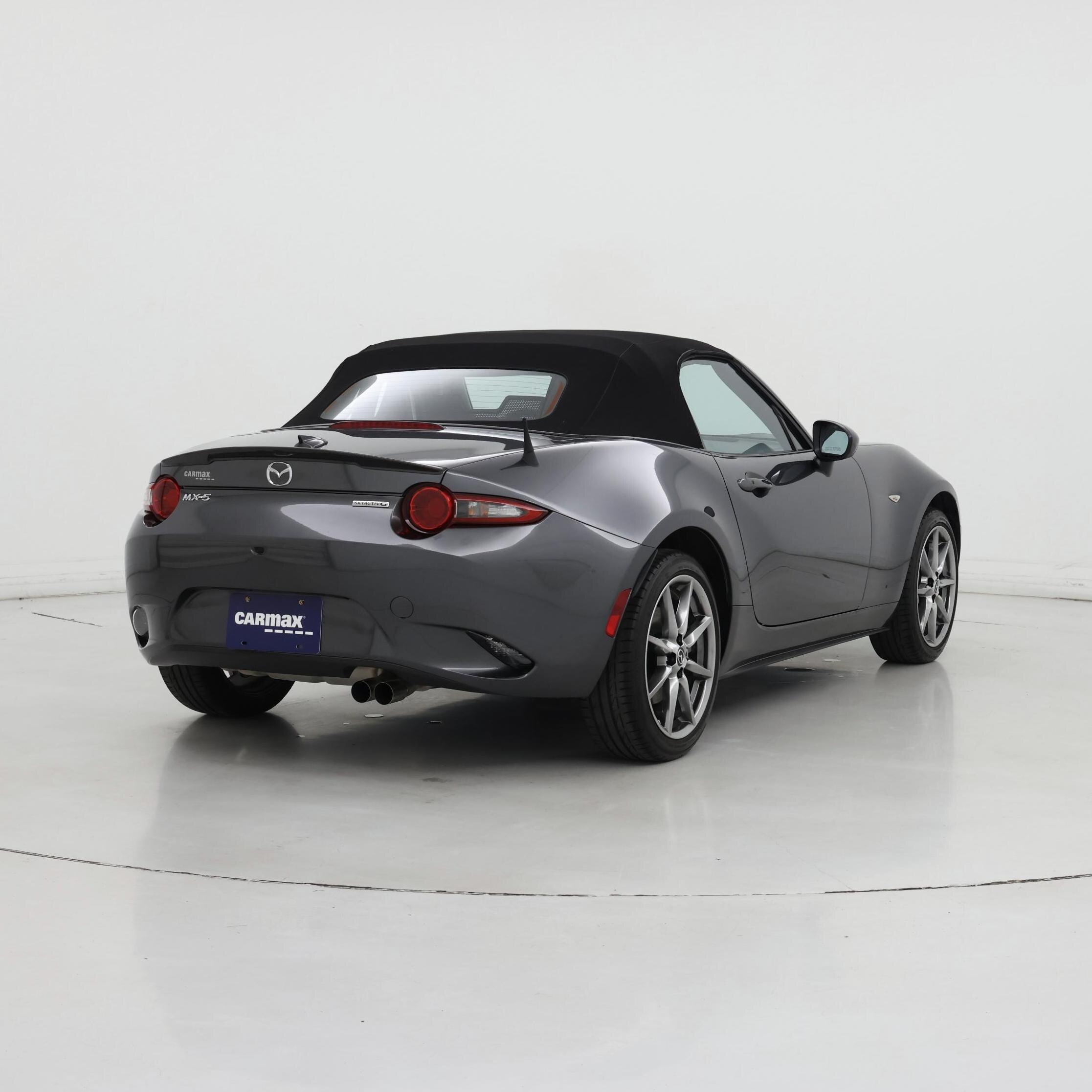 Thumbnail: 2021 Mazda MX-5 Miata - 8
