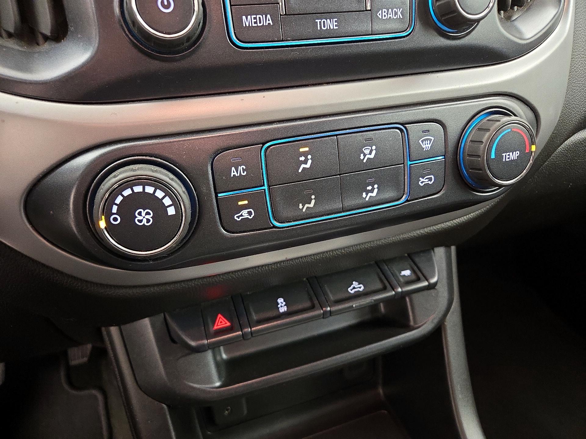 Thumbnail: 2018 Chevrolet Colorado - 16