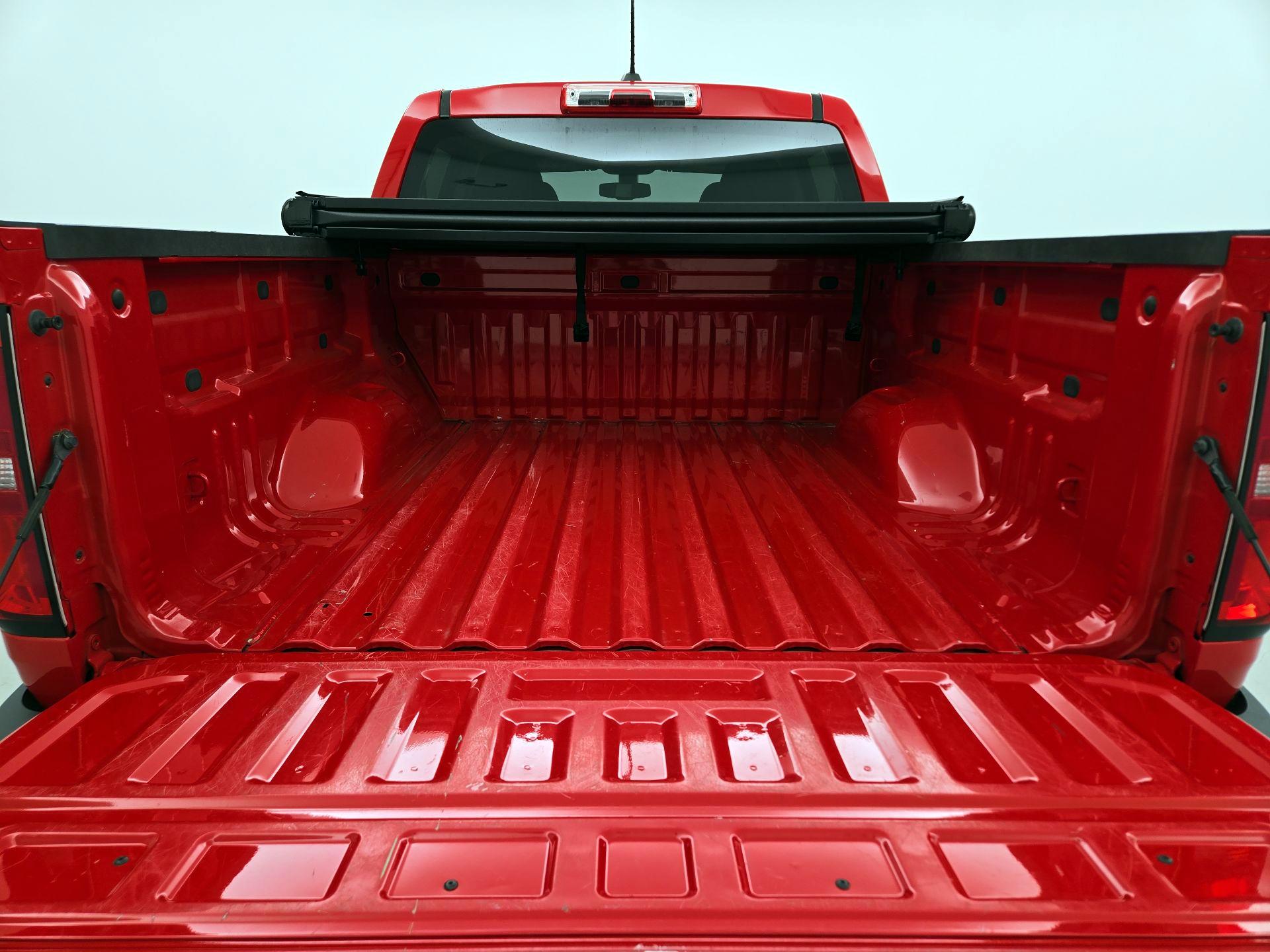 Thumbnail: 2018 Chevrolet Colorado - 20