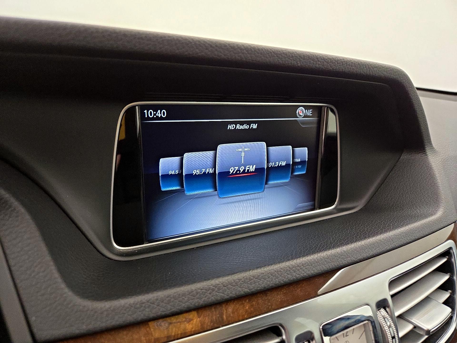 Thumbnail: 2016 Mercedes-Benz E-Class - 16