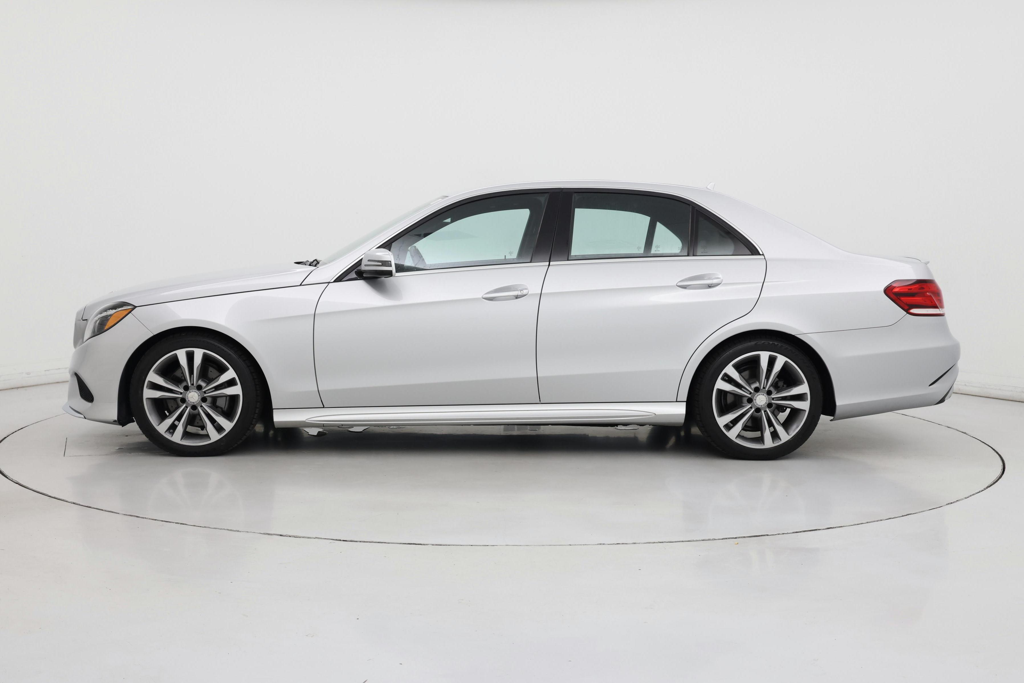 Thumbnail: 2016 Mercedes-Benz E-Class - 3