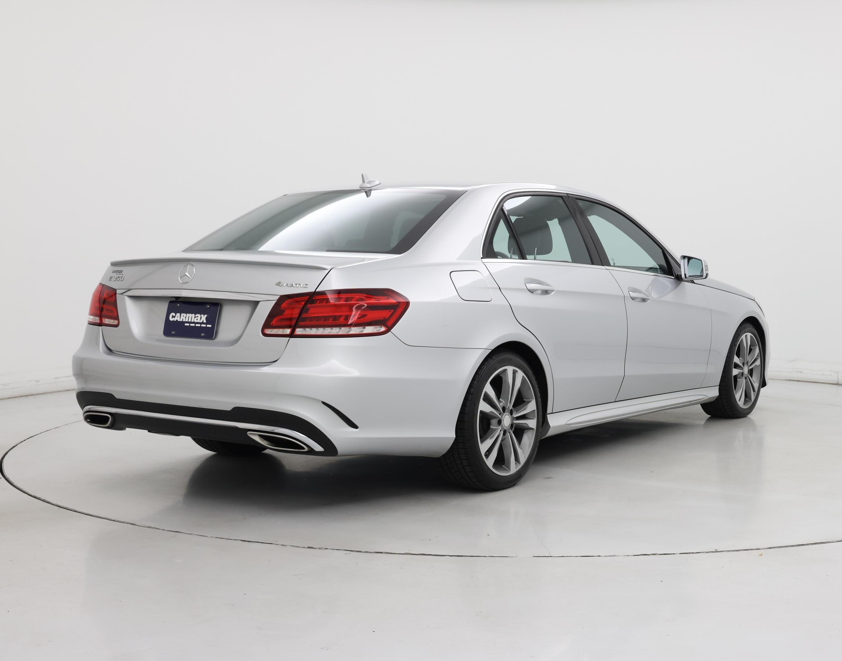 Thumbnail: 2016 Mercedes-Benz E-Class - 8