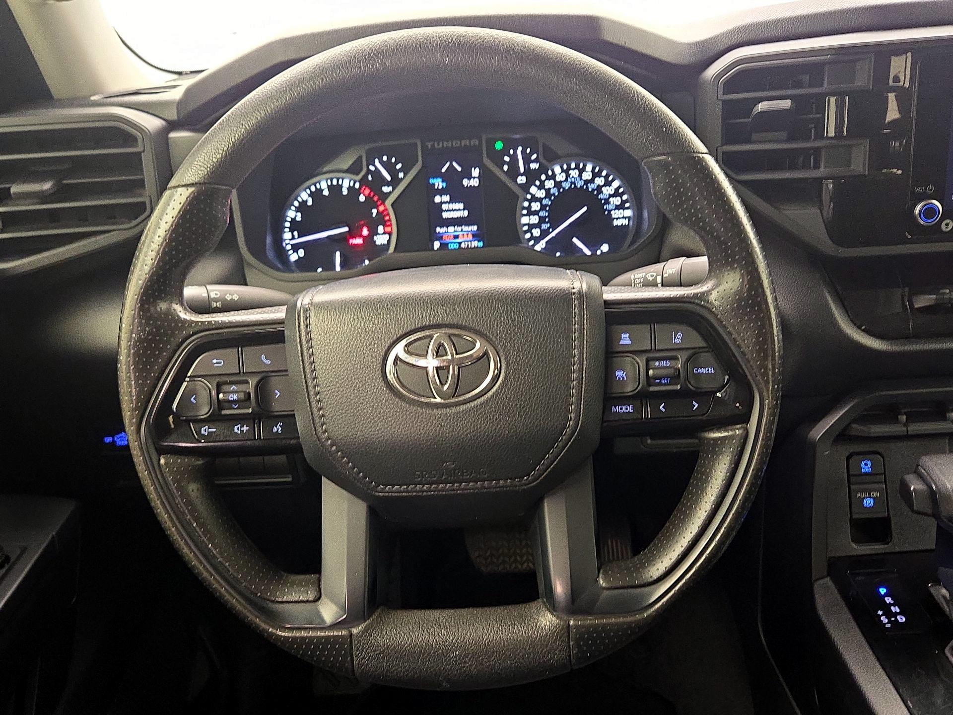 Thumbnail: 2022 Toyota Tundra - 10