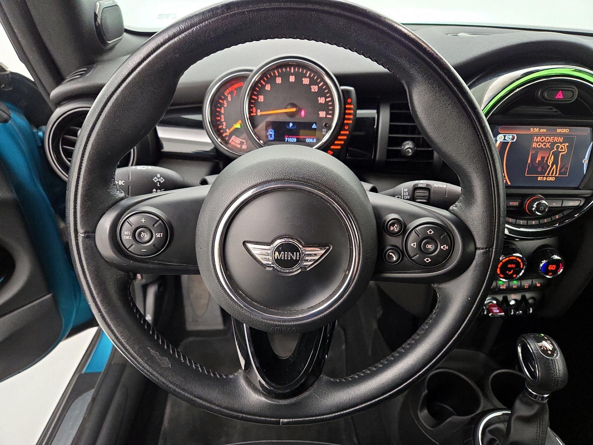 Thumbnail: 2016 MINI Cooper - 10