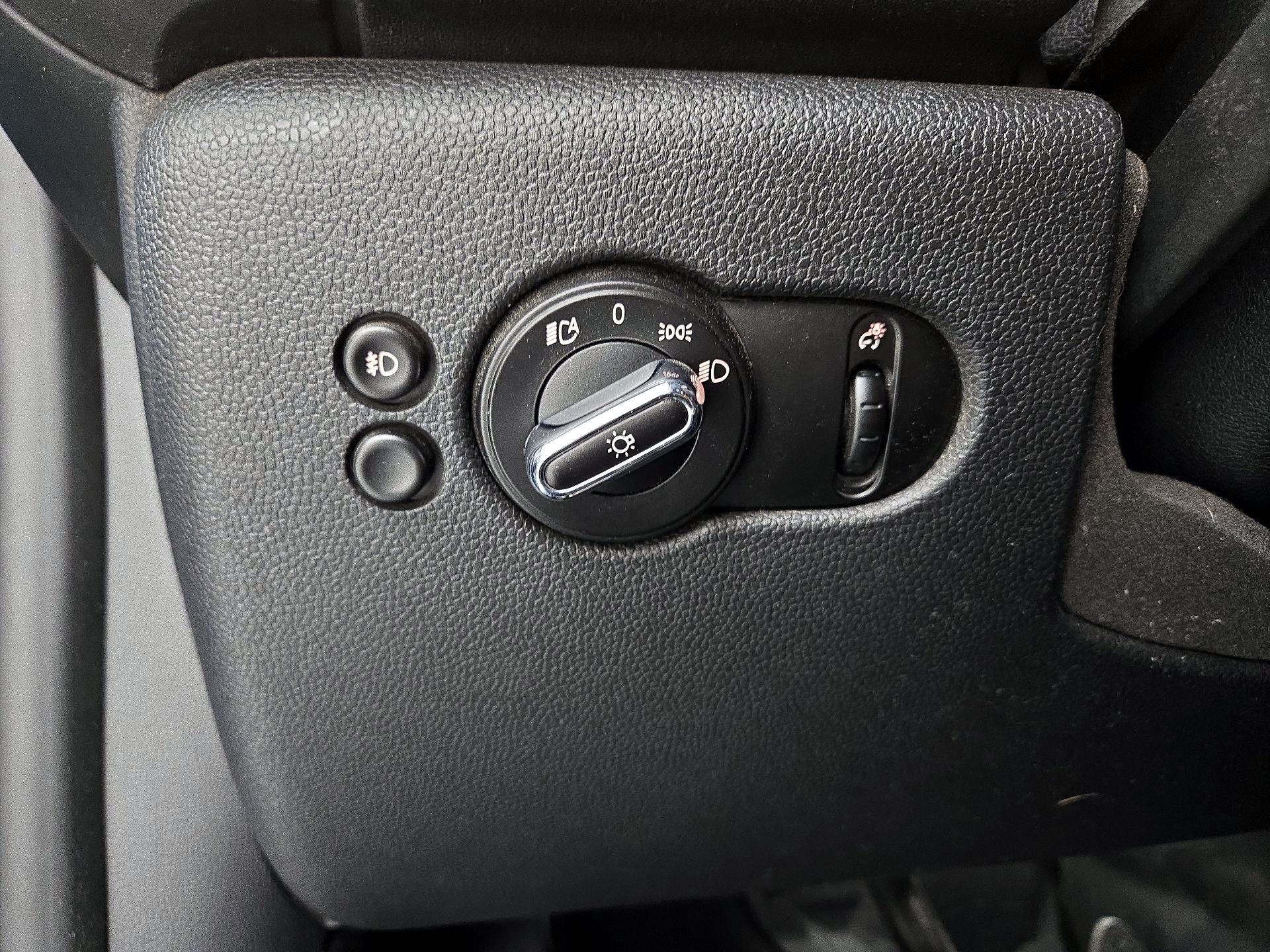 Thumbnail: 2016 MINI Cooper - 13