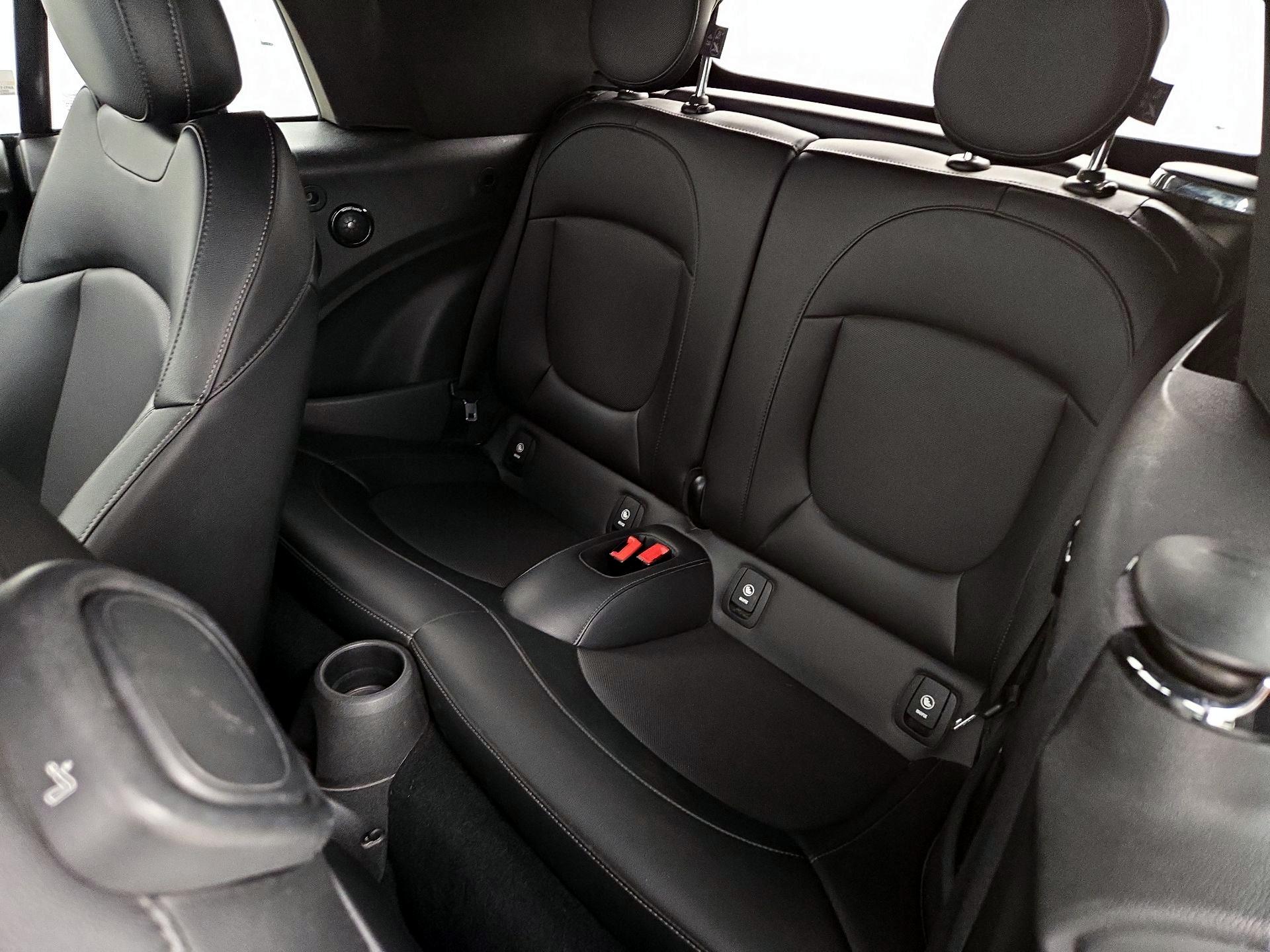Thumbnail: 2016 MINI Cooper - 18