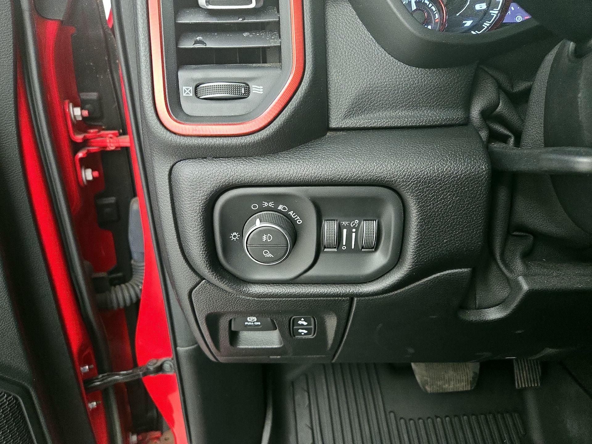 Thumbnail: 2019 RAM 1500 - 13