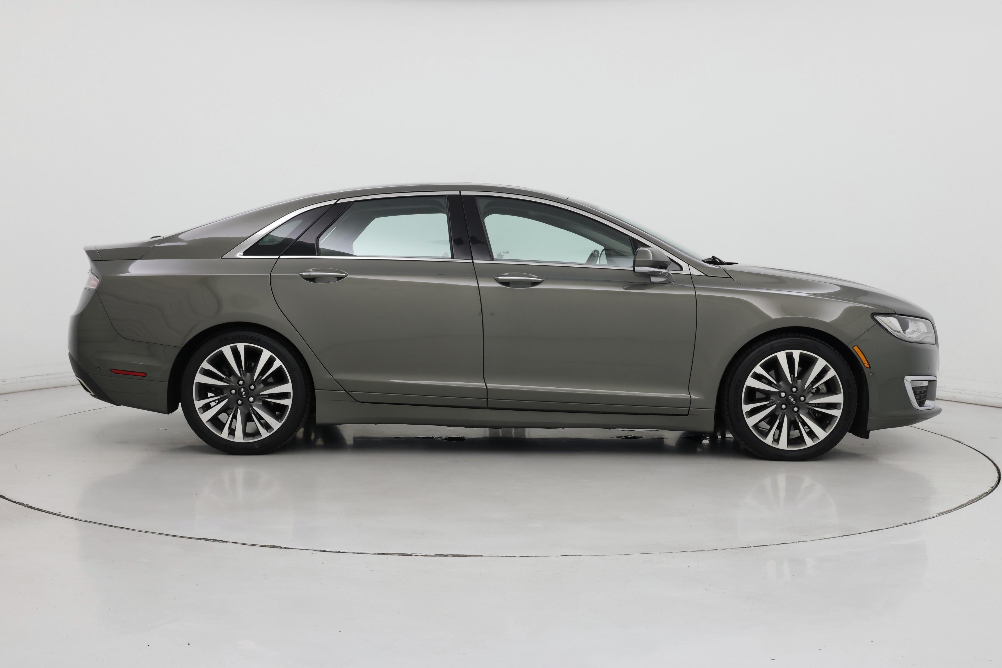 Thumbnail: 2017 Lincoln MKZ - 7