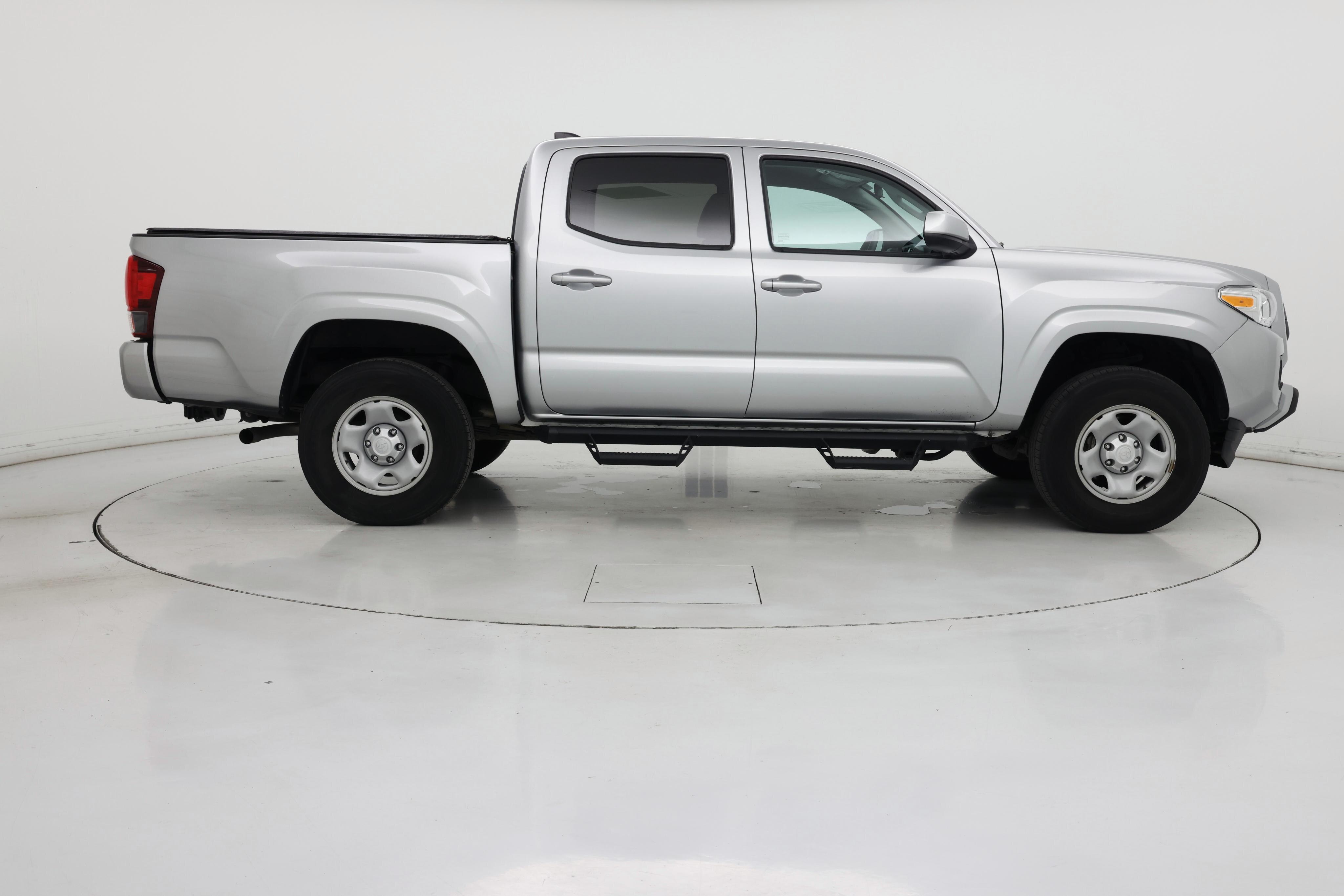Thumbnail: 2022 Toyota Tacoma - 7