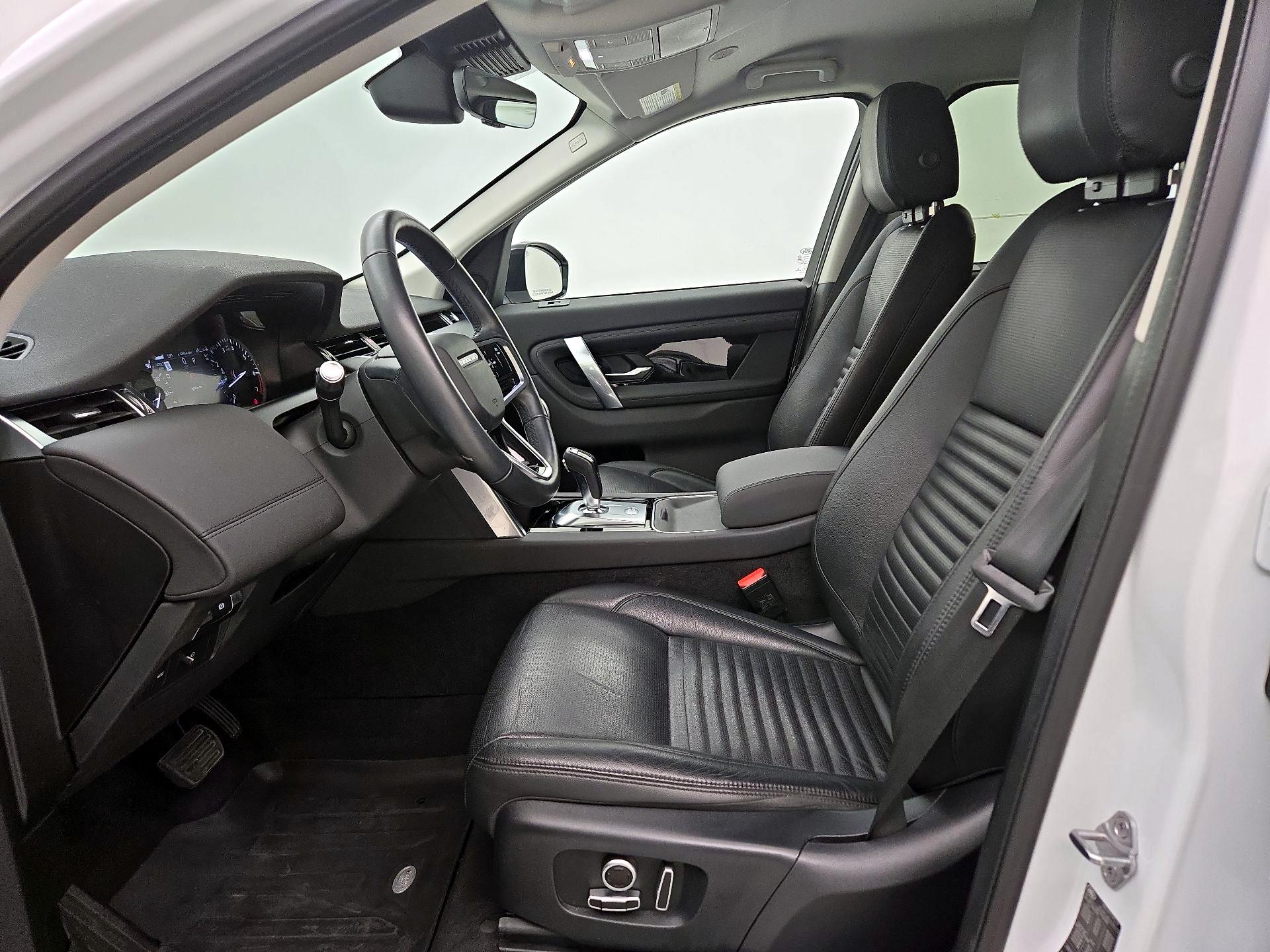 Thumbnail: 2021 Land Rover Discovery Sport - 11