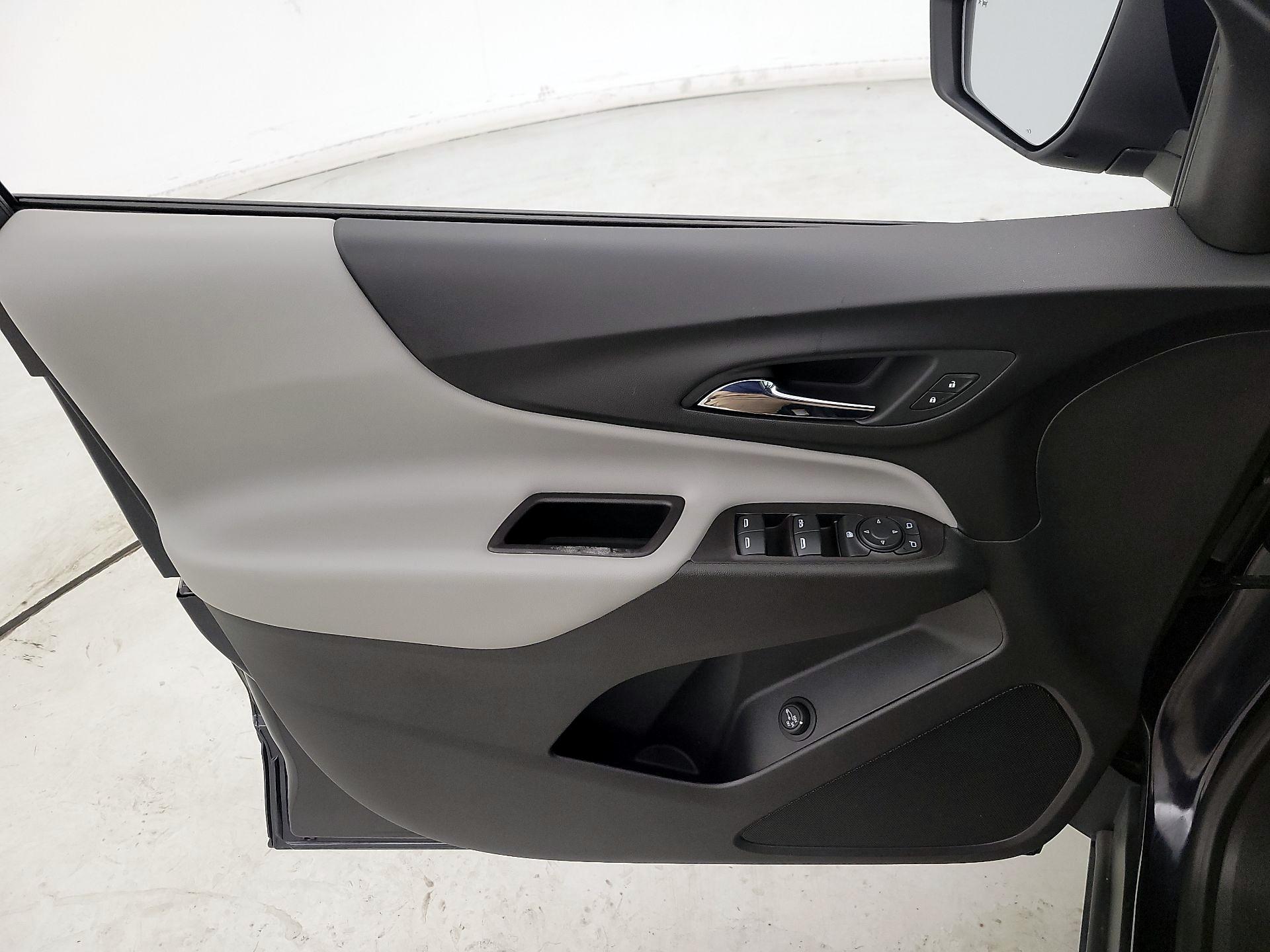 Thumbnail: 2021 Chevrolet Equinox - 12