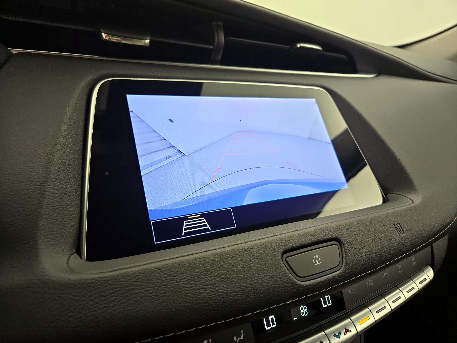 Thumbnail: 2020 Cadillac XT4 - 14