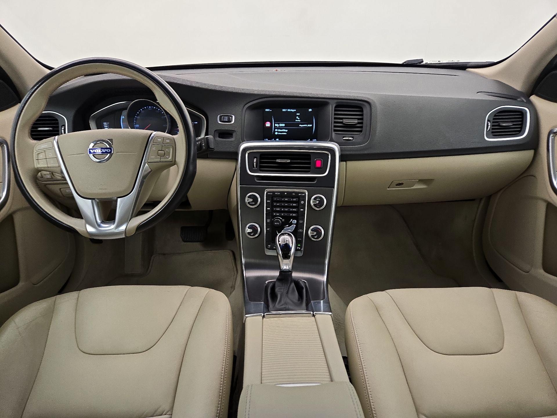 Thumbnail: 2015 Volvo S60 - 9