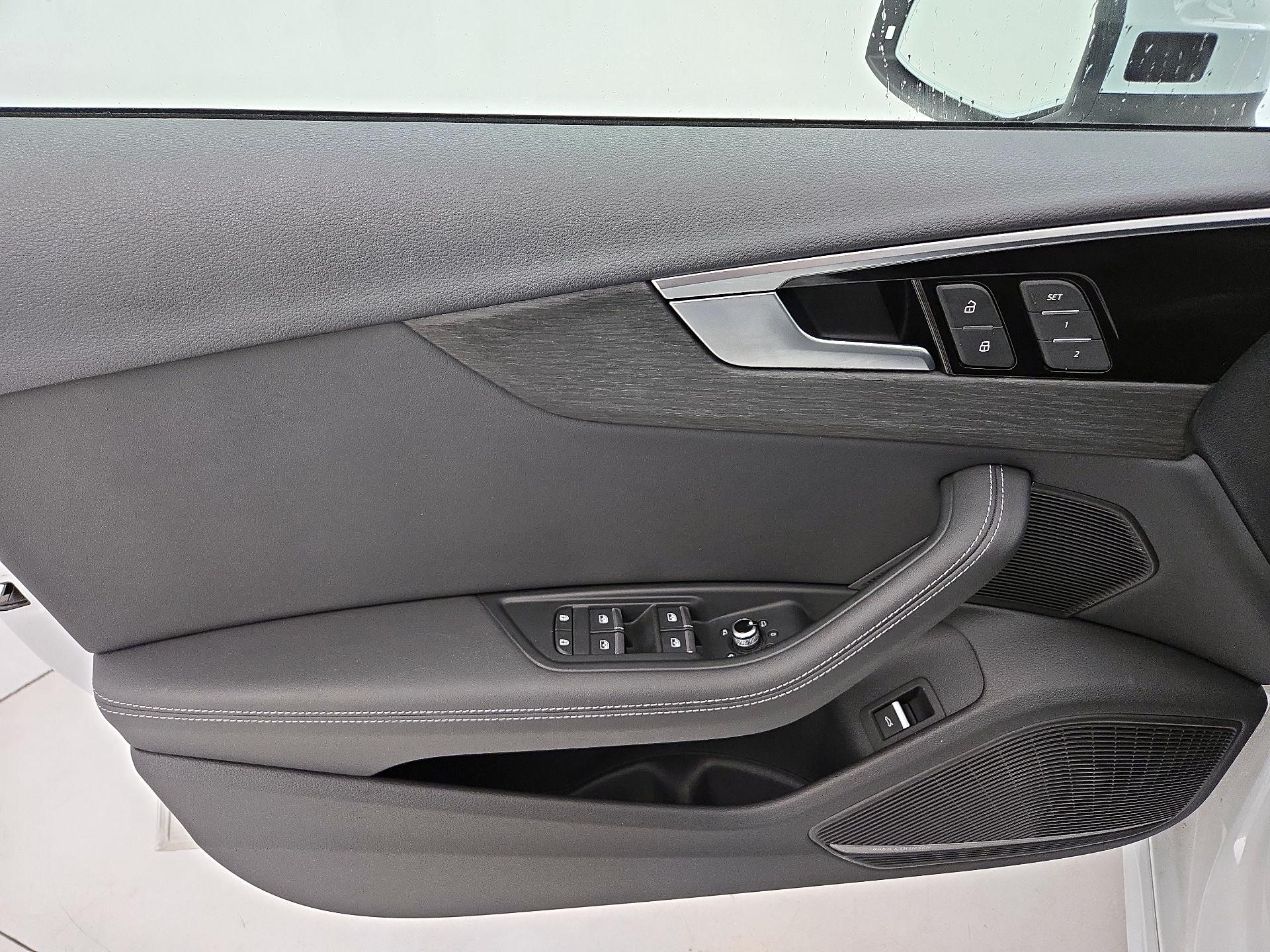 Thumbnail: 2020 Audi A4 - 12