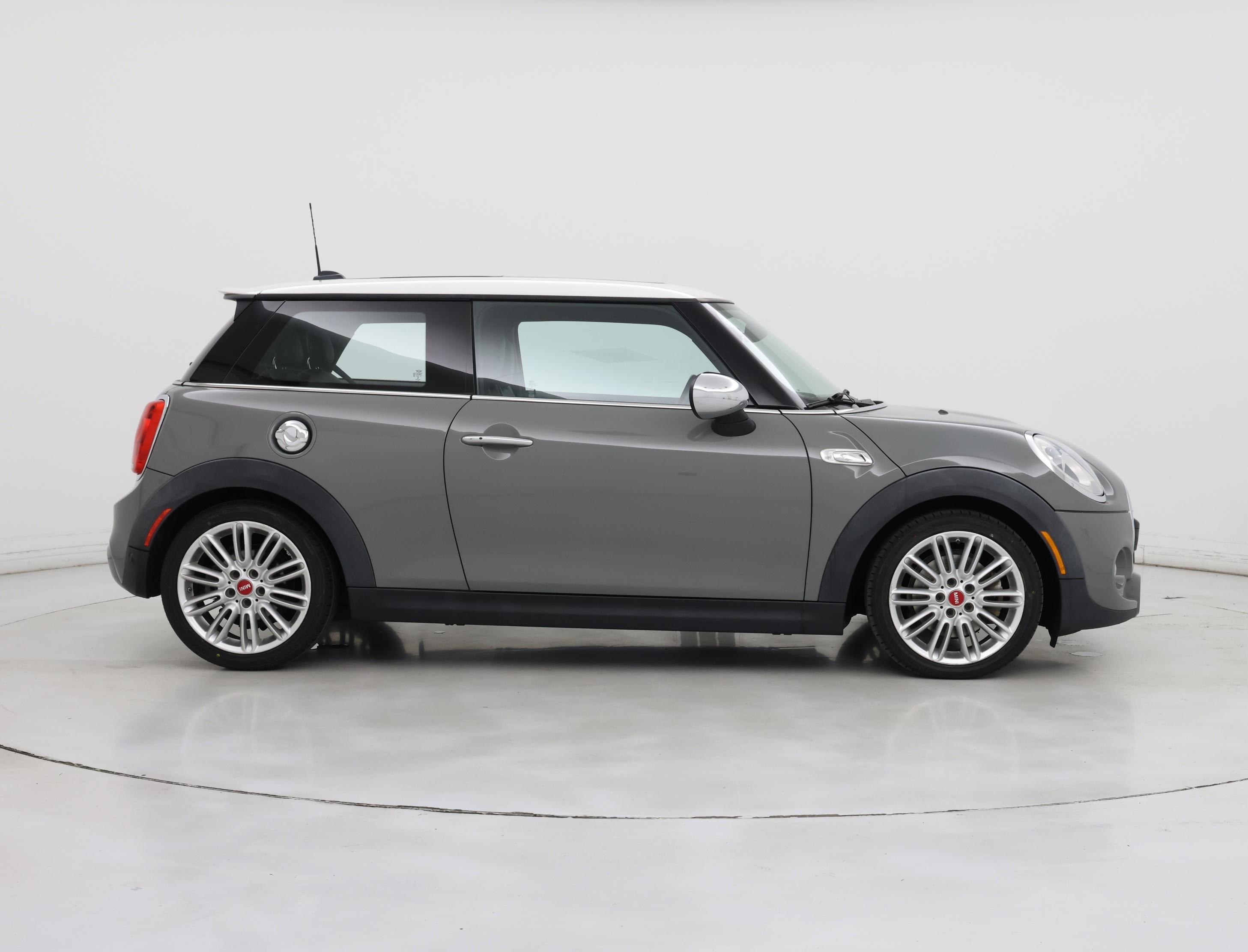 Thumbnail: 2015 MINI Cooper Hardtop - 7
