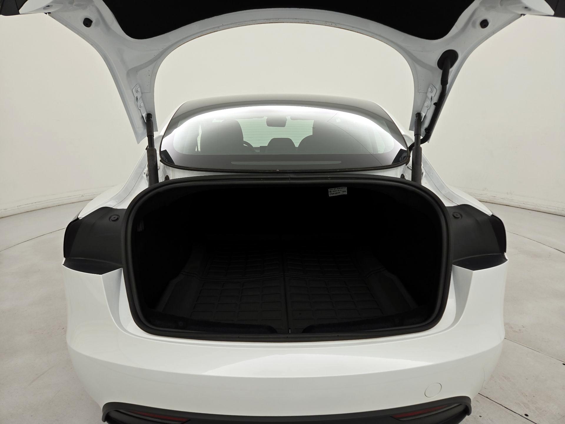 Thumbnail: 2024 Tesla Model 3 - 20