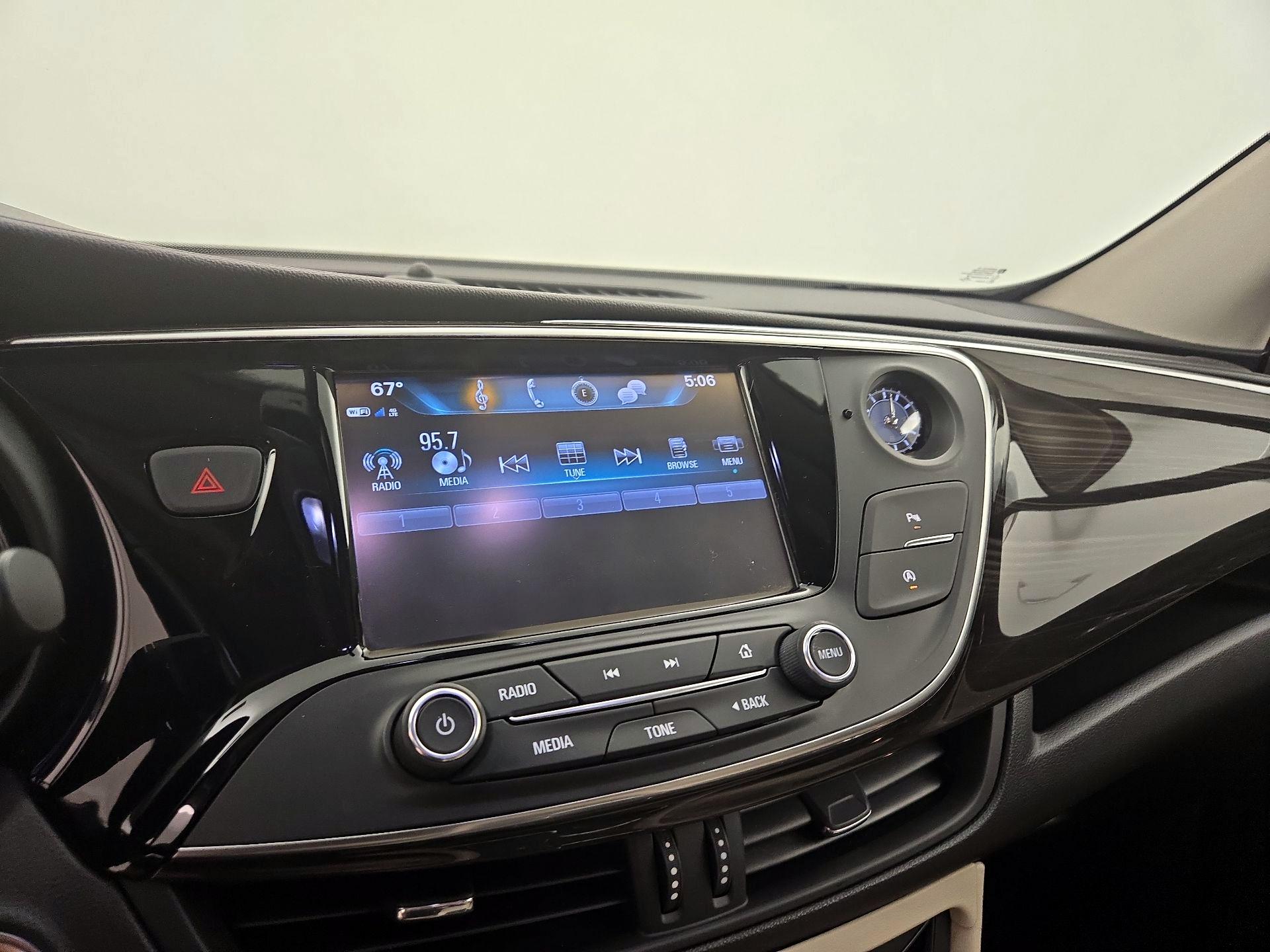 Thumbnail: 2020 Buick Envision - 16