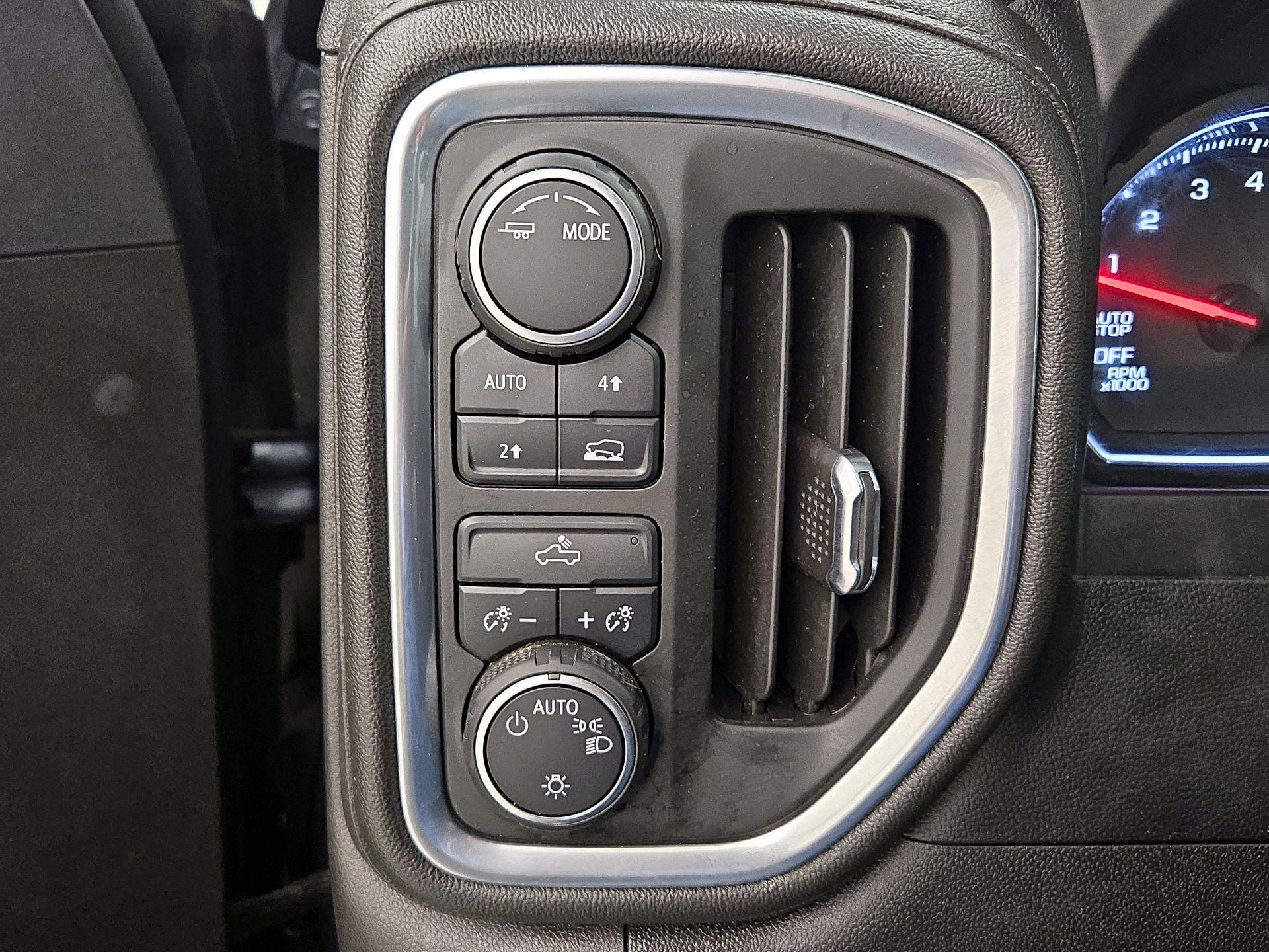 Thumbnail: 2022 Chevrolet Silverado 1500 - 13