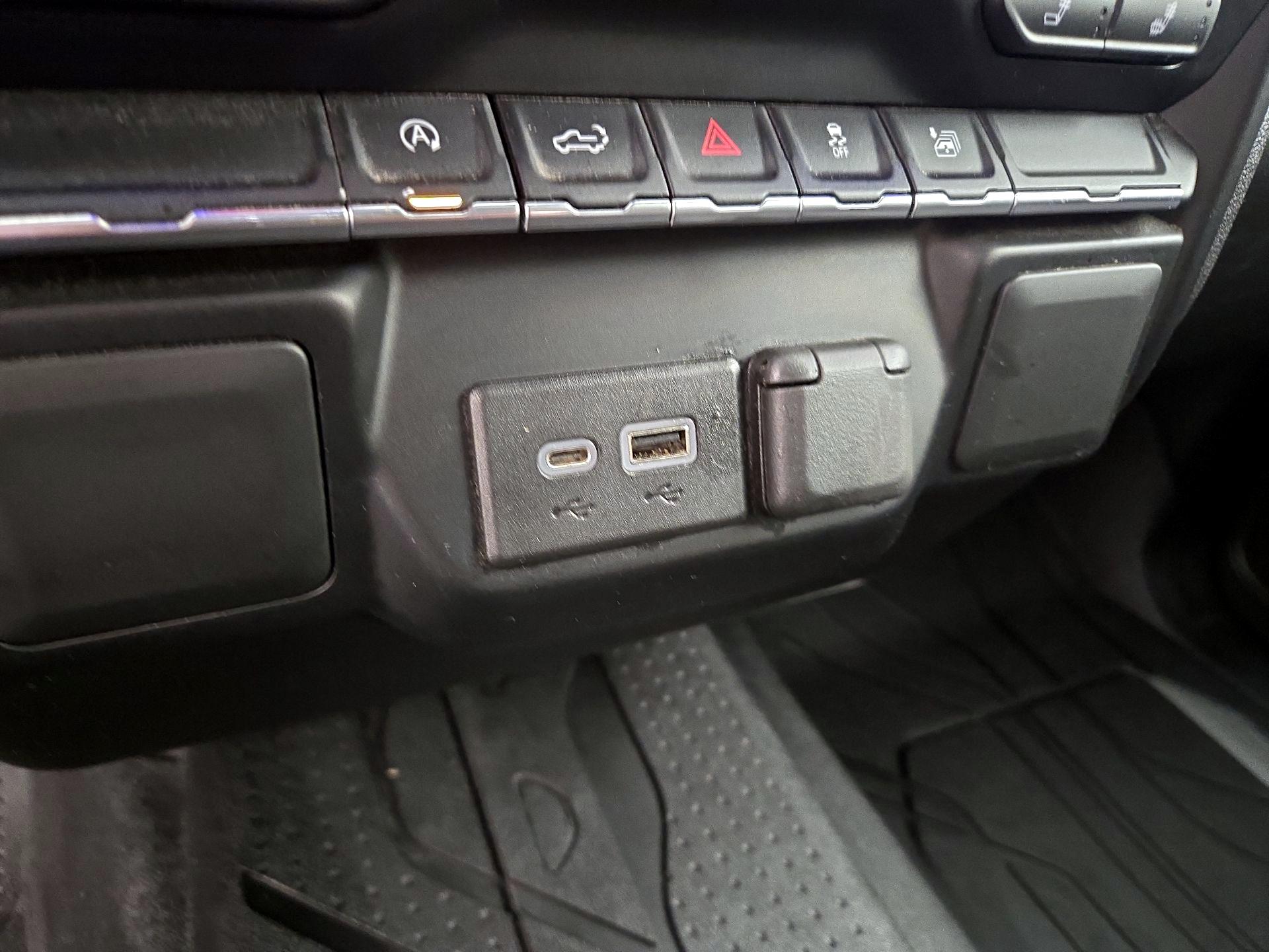 Thumbnail: 2022 Chevrolet Silverado 1500 - 18