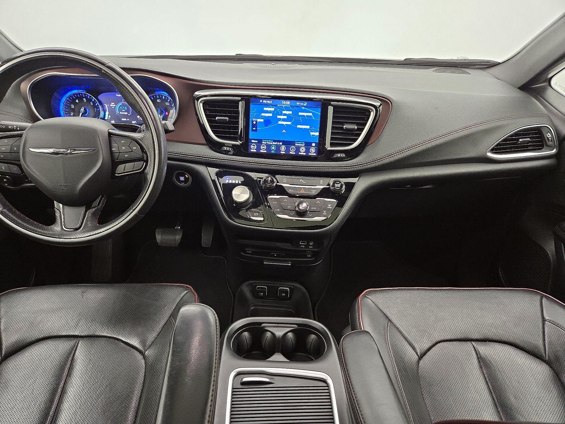 Thumbnail: 2020 Chrysler Pacifica - 9