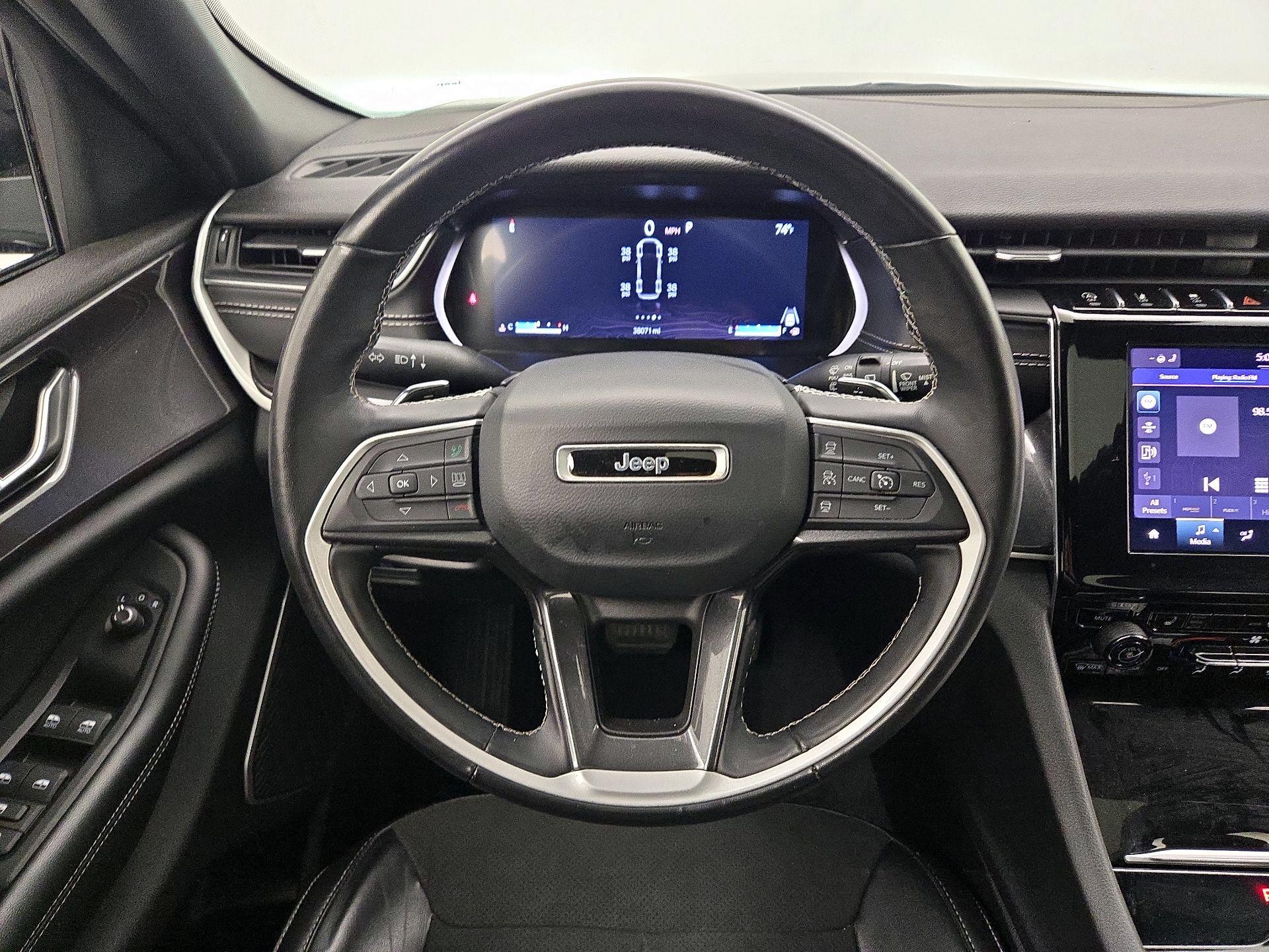 Thumbnail: 2022 Jeep Grand Cherokee L - 10