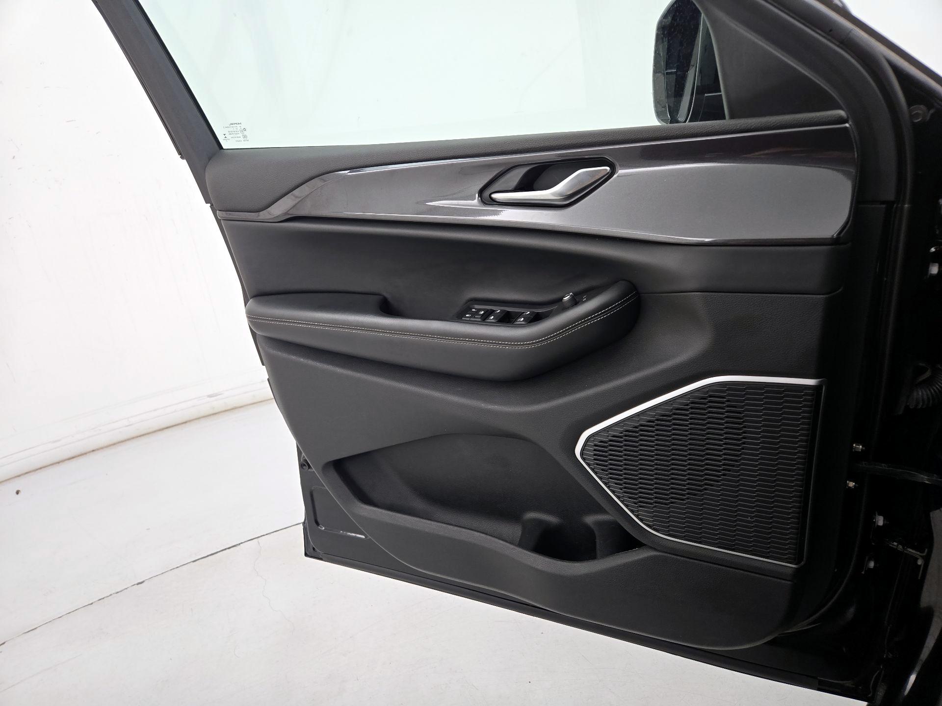 Thumbnail: 2022 Jeep Grand Cherokee L - 12