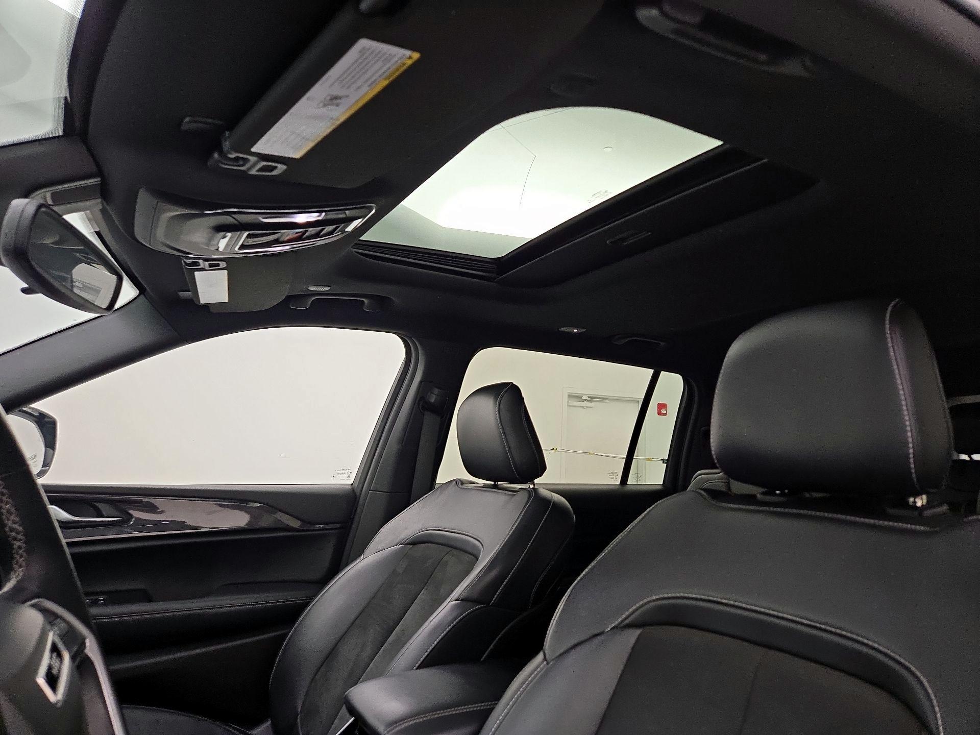 Thumbnail: 2022 Jeep Grand Cherokee L - 19
