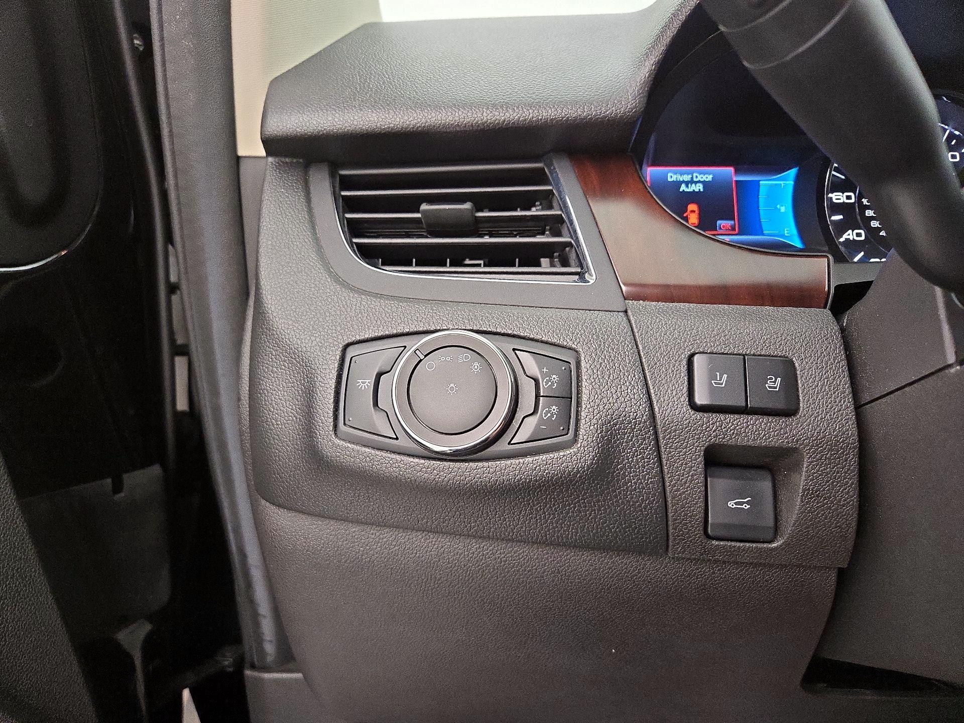 Thumbnail: 2014 Ford Edge - 13
