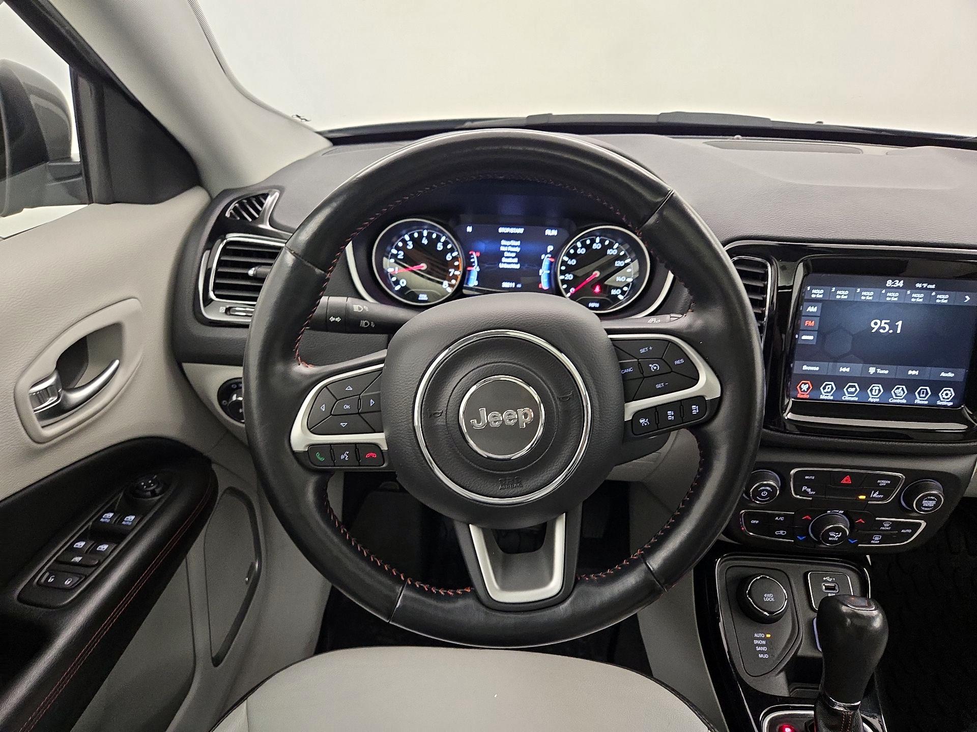 Thumbnail: 2021 Jeep Compass - 10