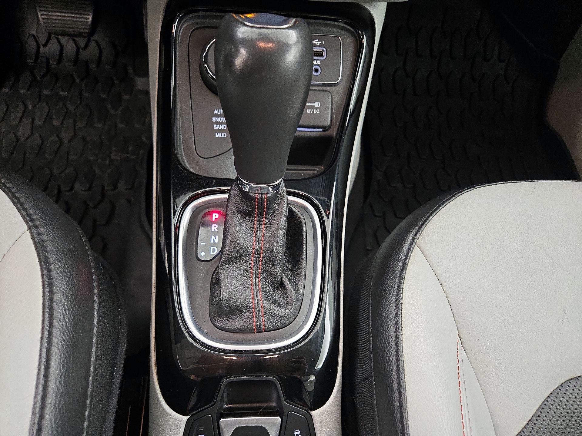 Thumbnail: 2021 Jeep Compass - 17