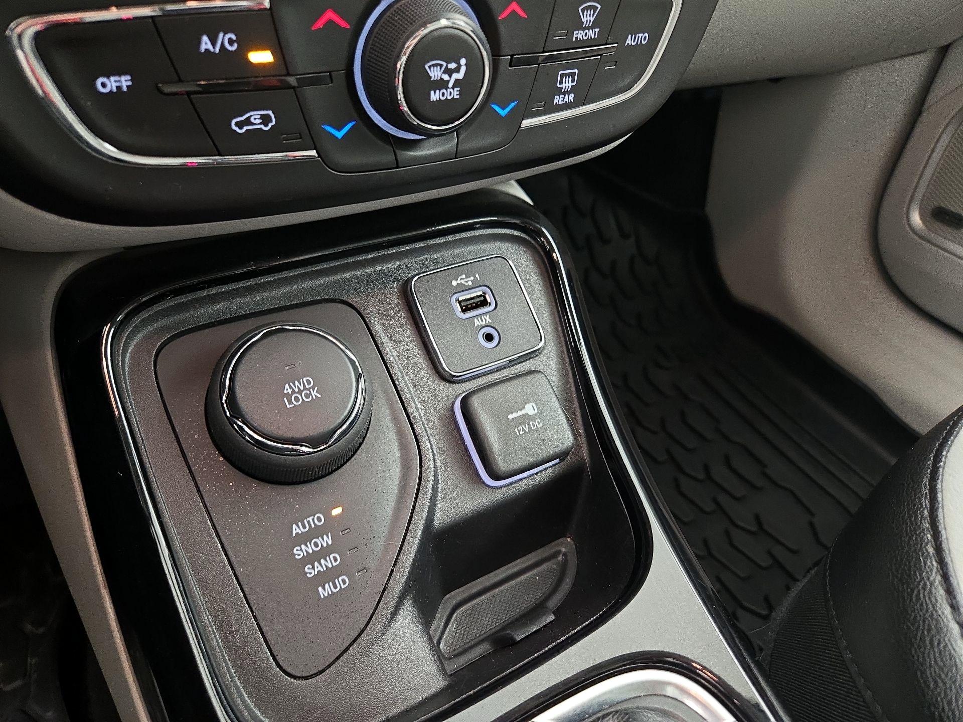 Thumbnail: 2021 Jeep Compass - 18