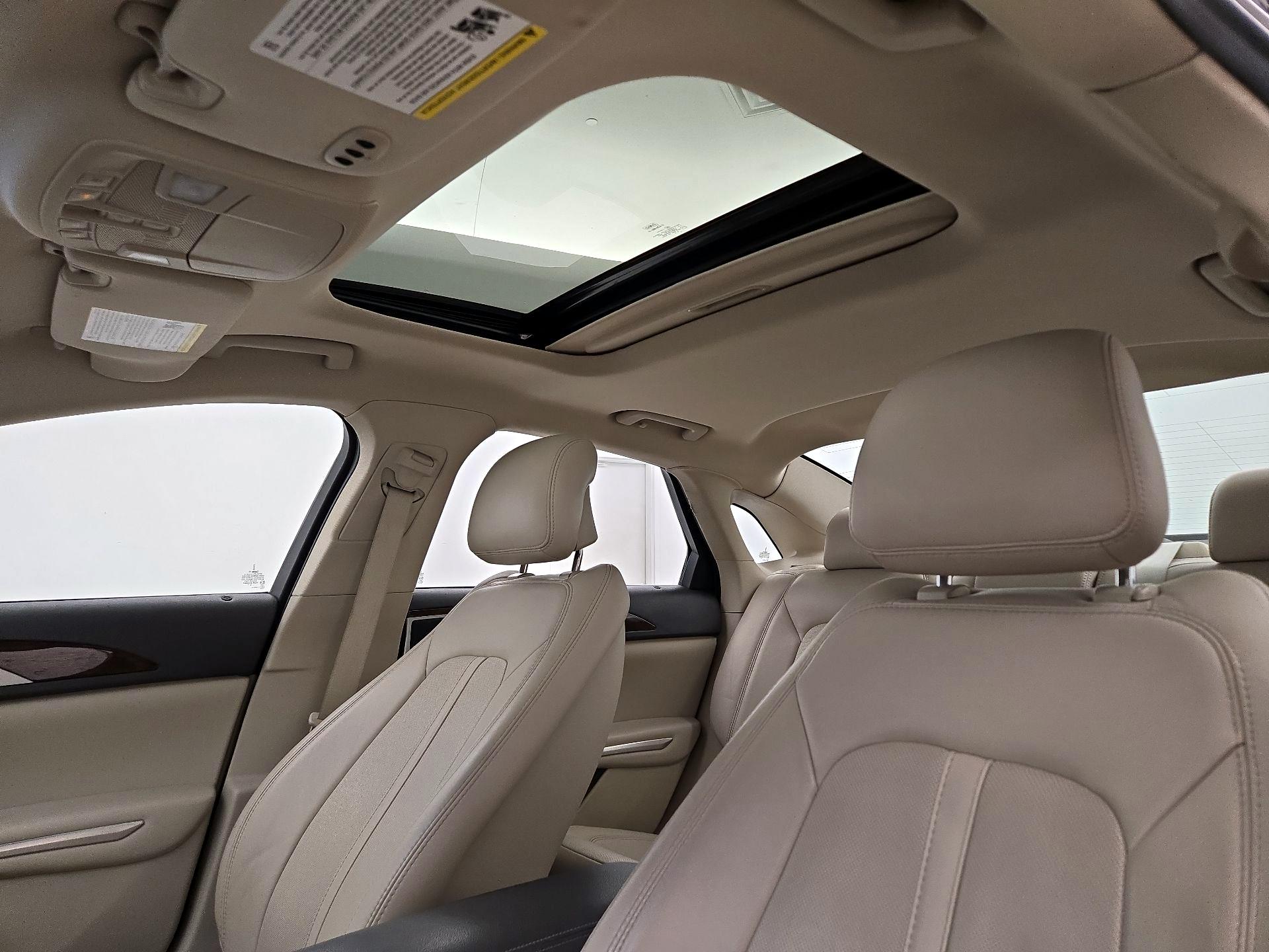Thumbnail: 2016 Lincoln MKZ - 20