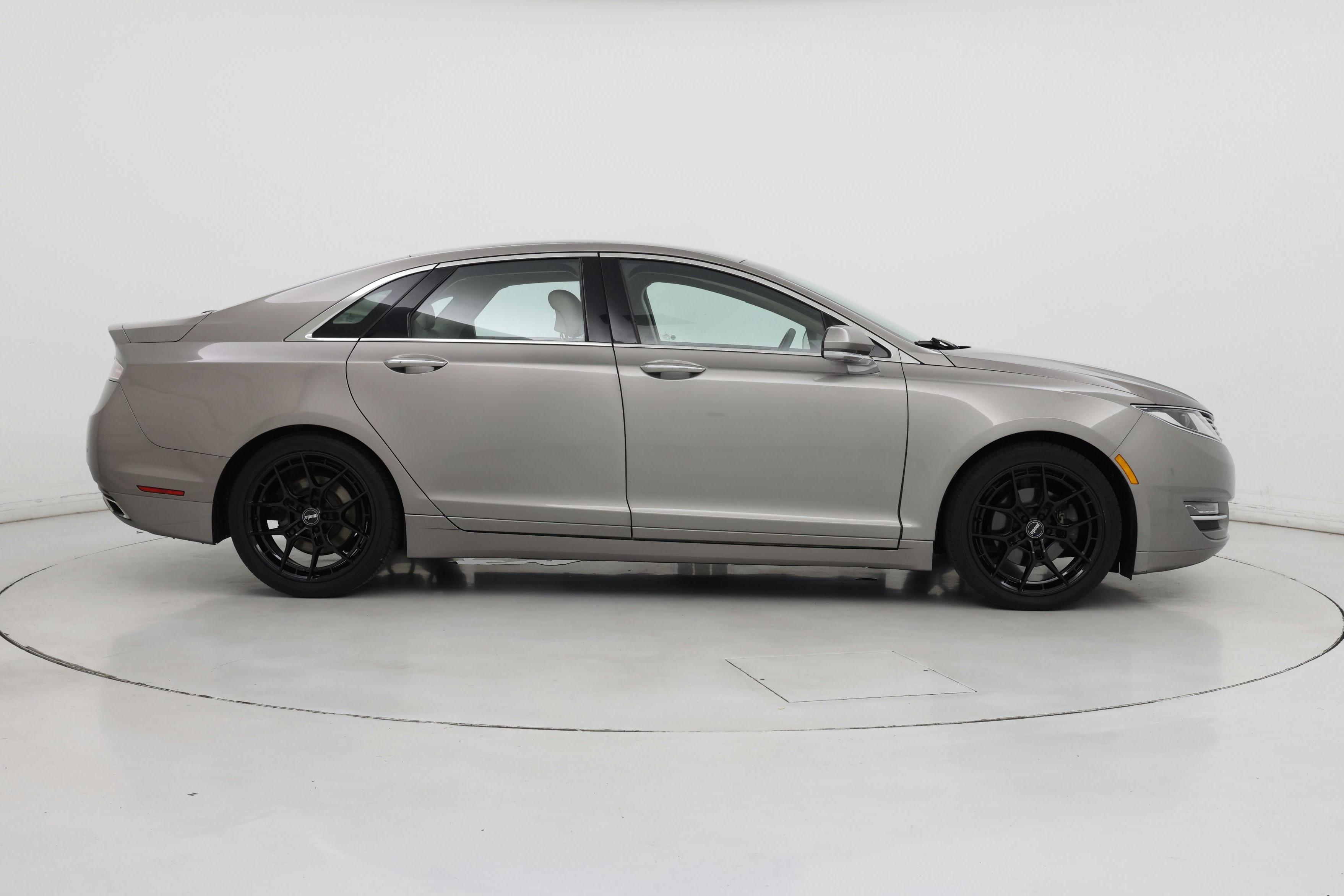 Thumbnail: 2016 Lincoln MKZ - 7