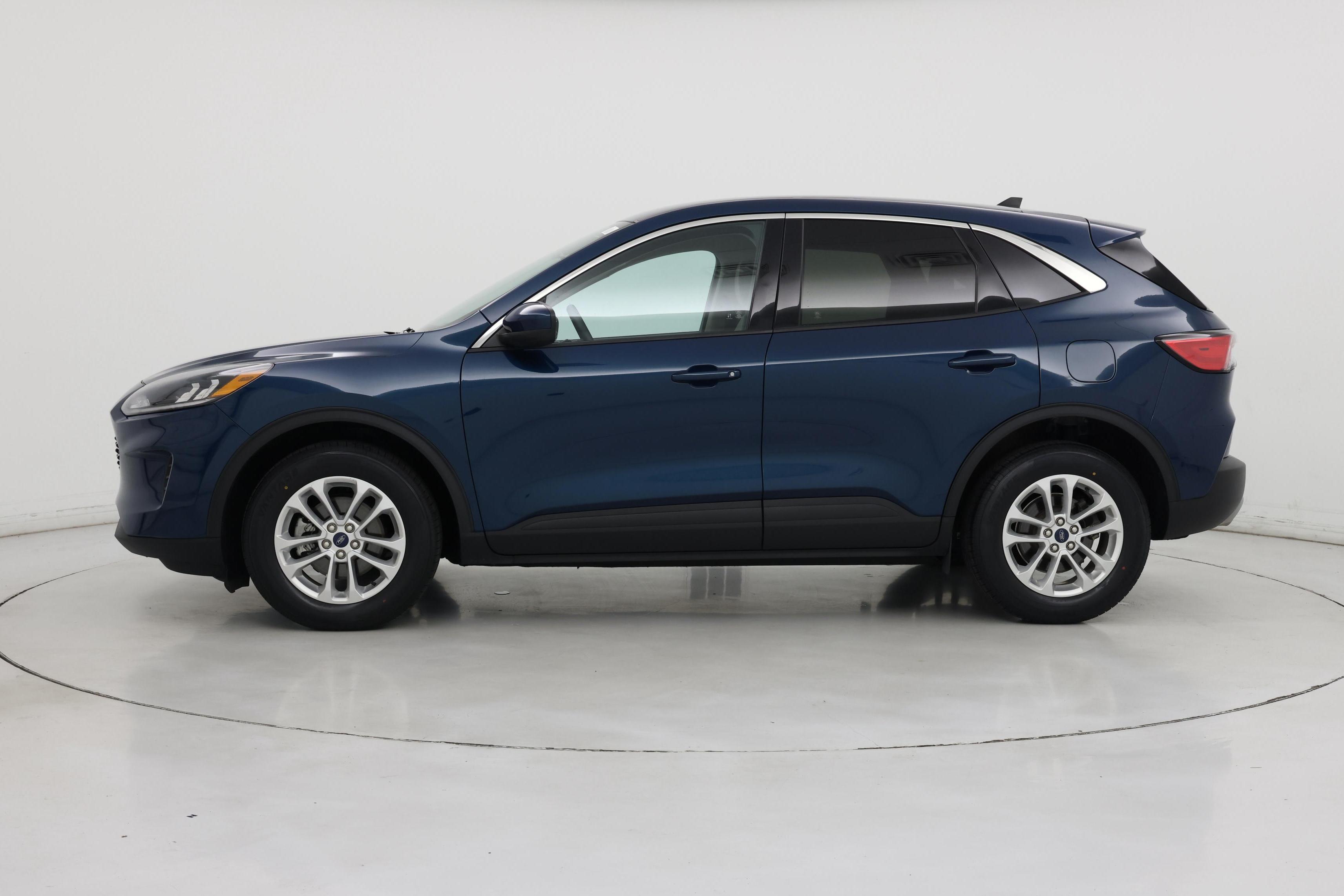 Thumbnail: 2020 Ford Escape - 3