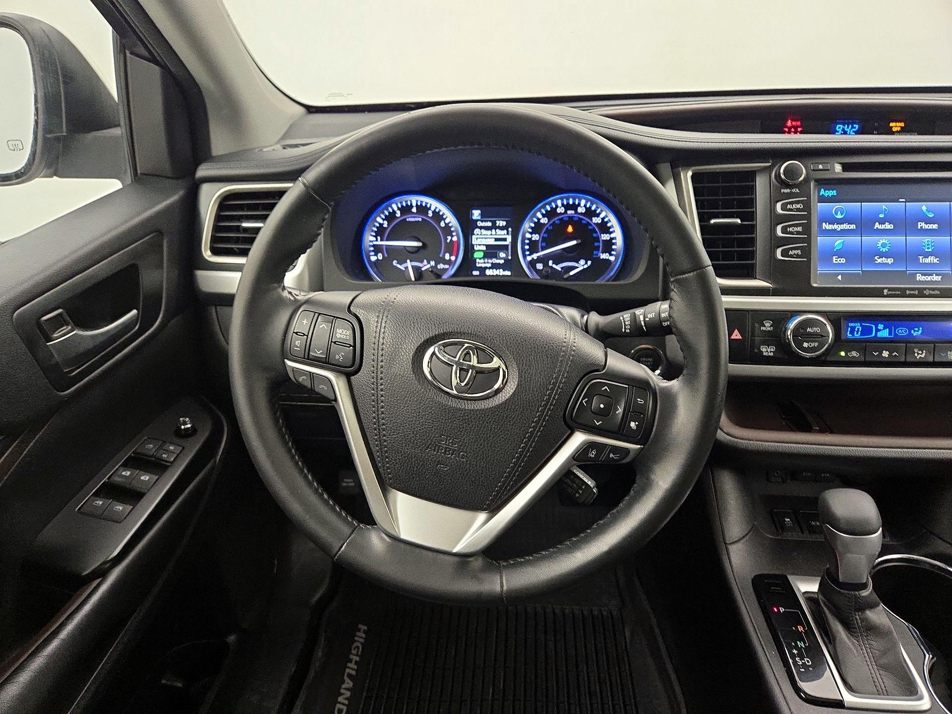 Thumbnail: 2018 Toyota Highlander - 10