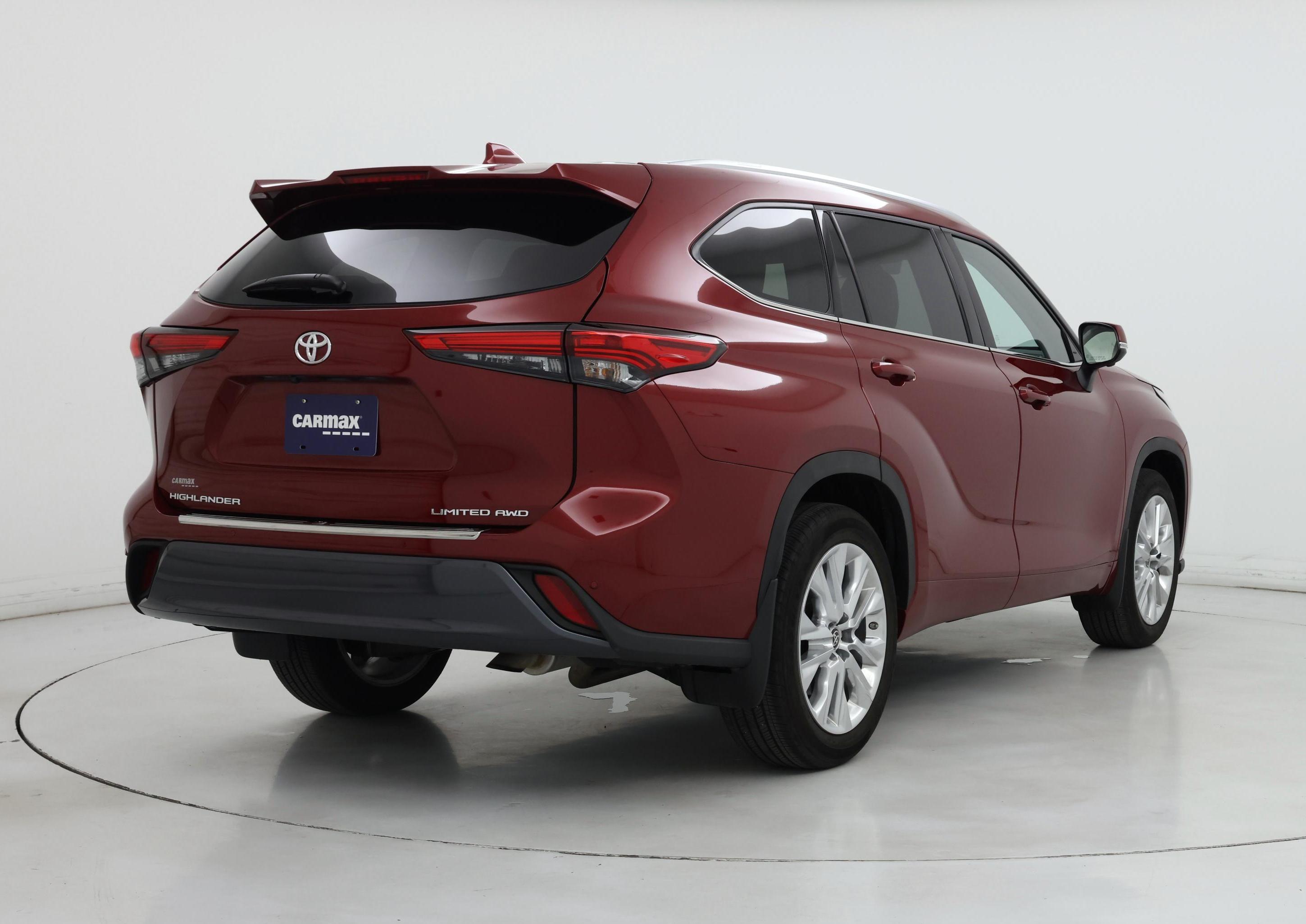 Thumbnail: 2023 Toyota Highlander - 8