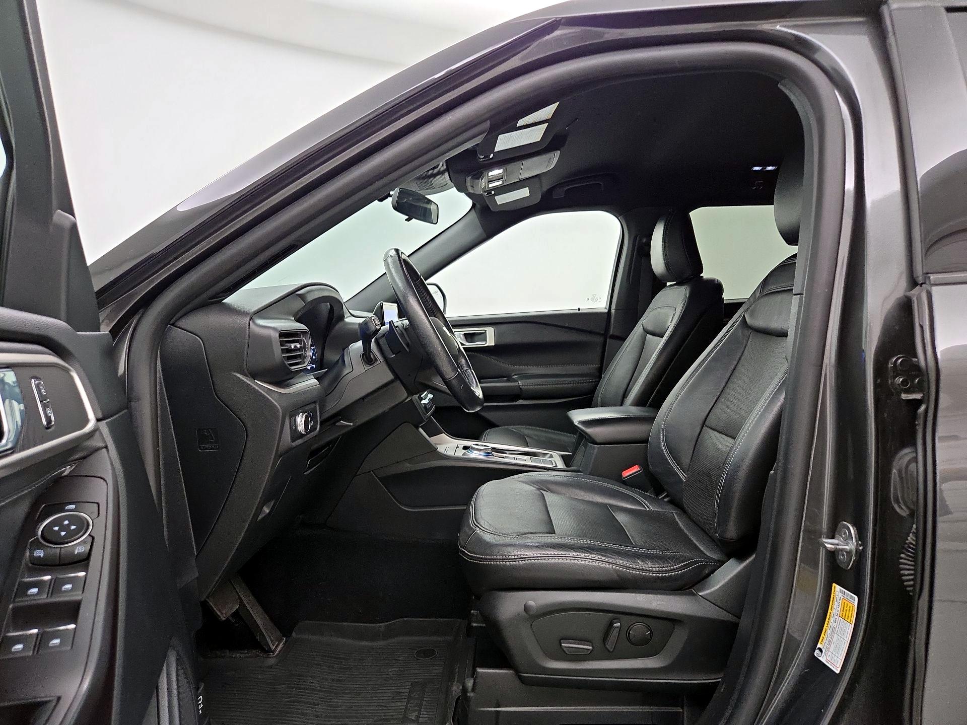 Thumbnail: 2020 Ford Explorer - 11