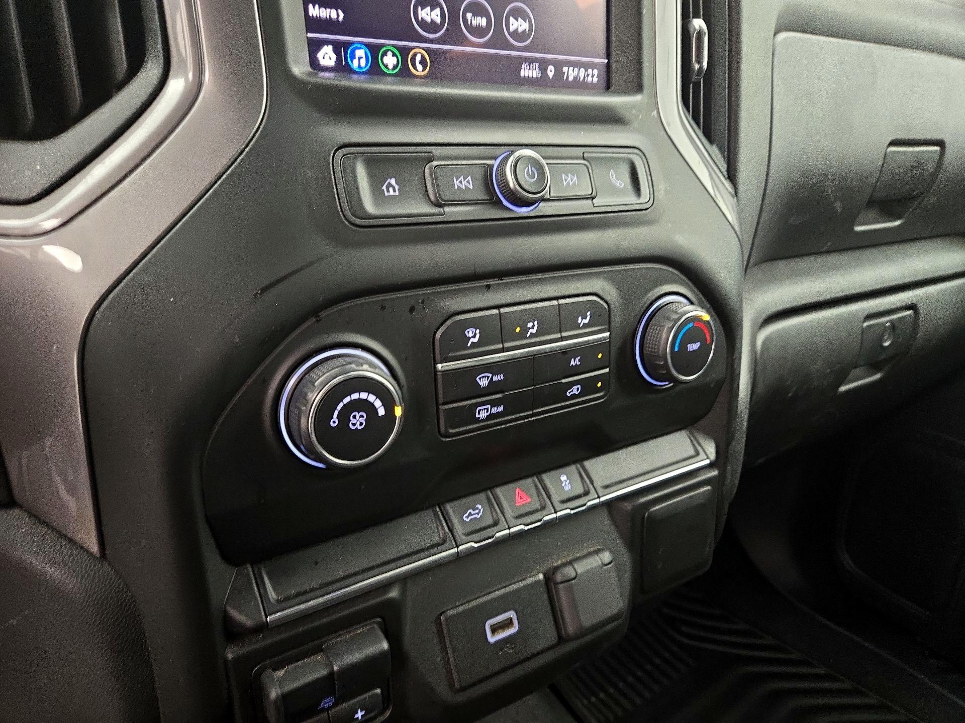 Thumbnail: 2020 Chevrolet Silverado 1500 - 16
