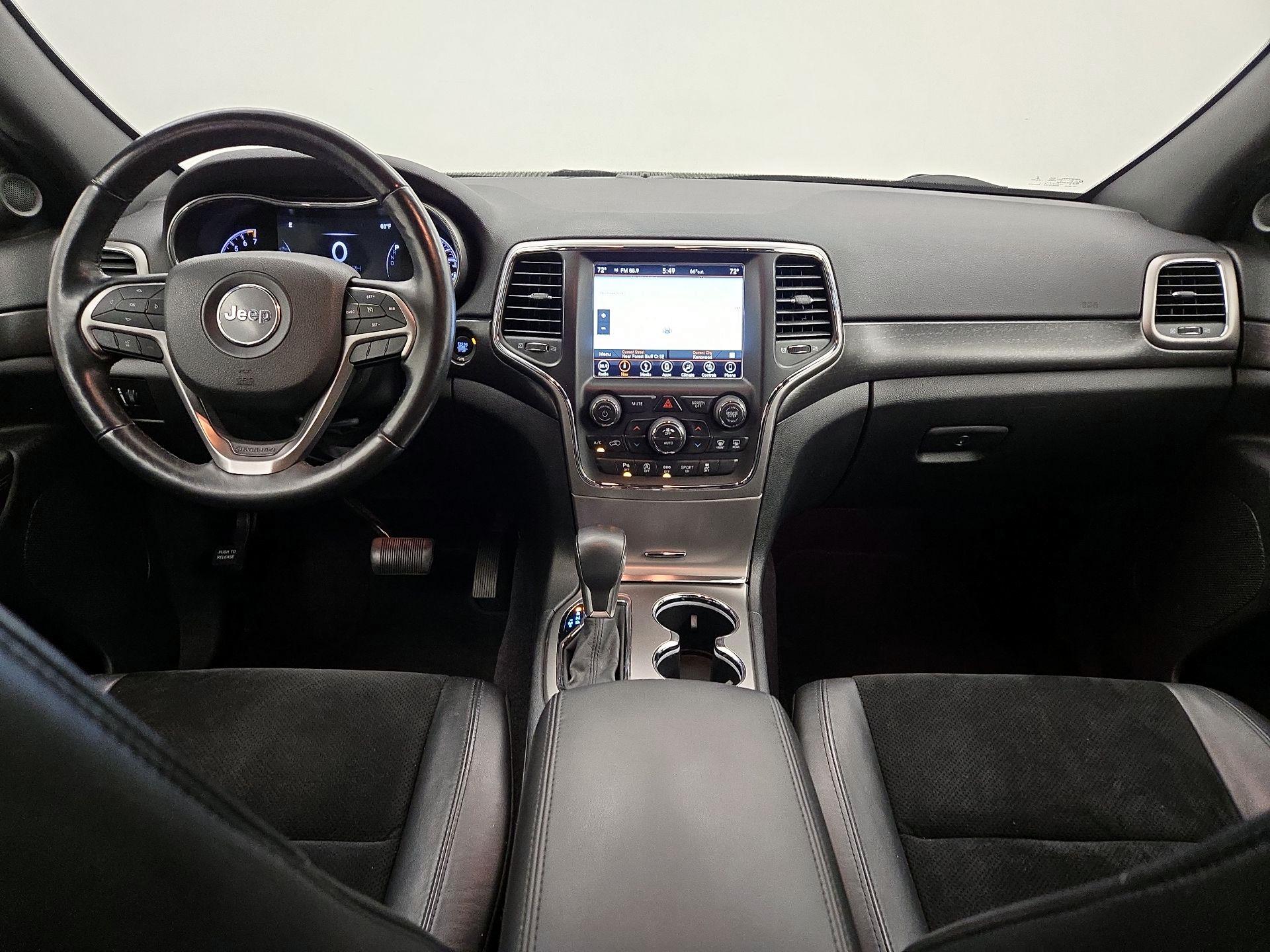 Thumbnail: 2018 Jeep Grand Cherokee - 9